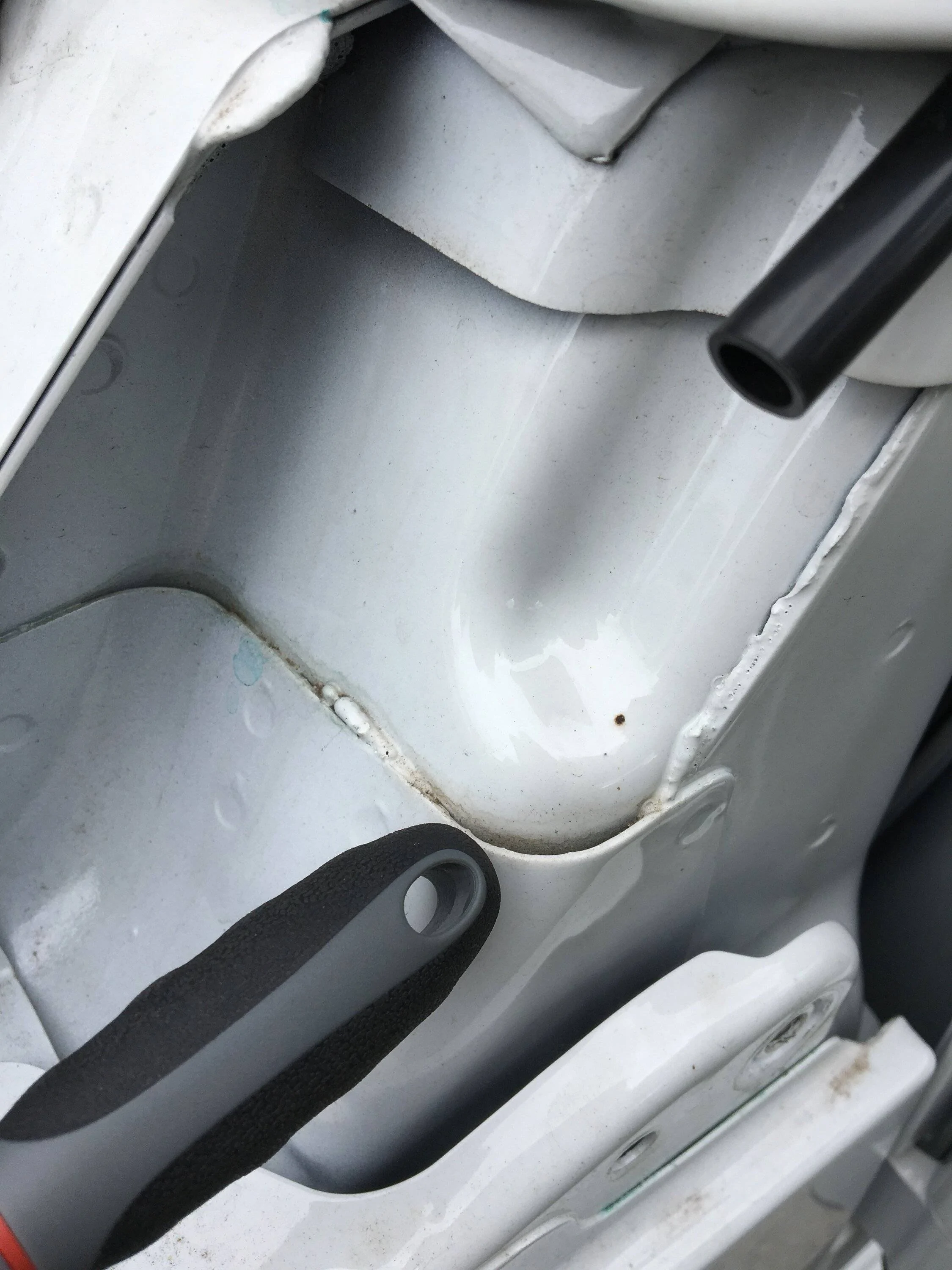Jeep Wrangler JL Floor Boards Drain Plug Idea IMG_1245