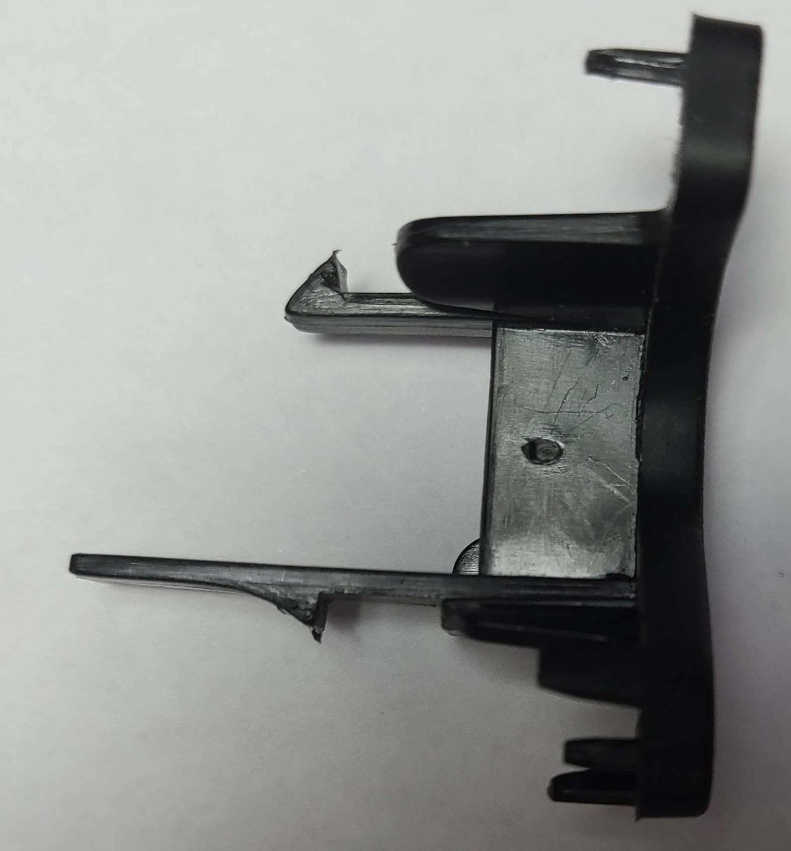 Jeep Wrangler JL Plastic Retainer Found Under Front Passenger Seat Untitled-8