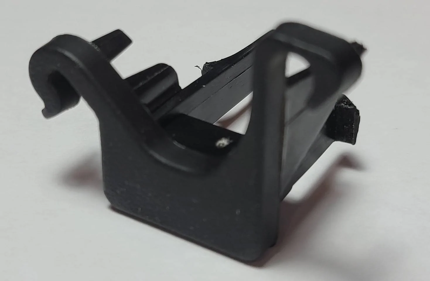 Jeep Wrangler JL Plastic Retainer Found Under Front Passenger Seat Untitled-5