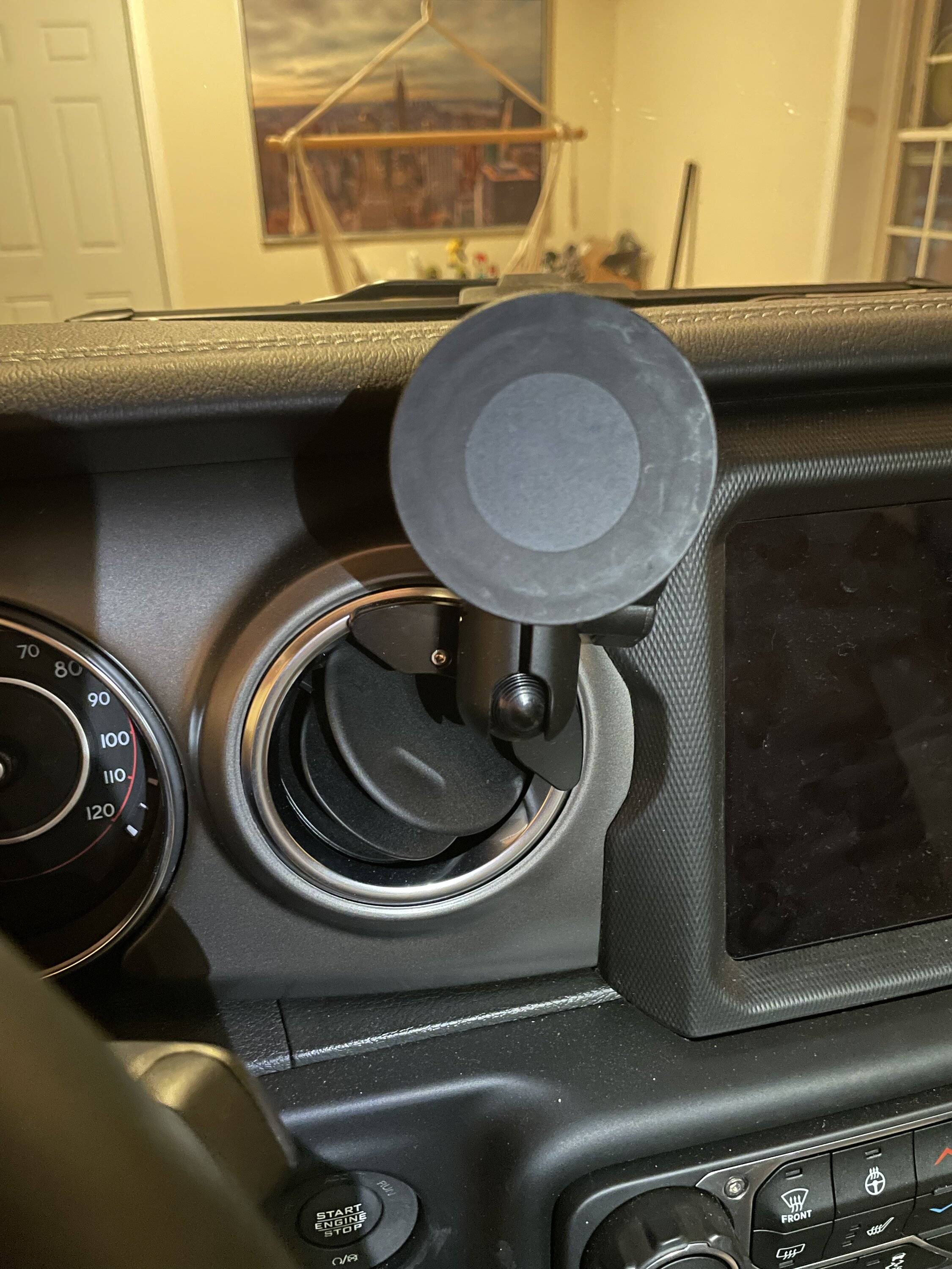 Jeep Wrangler JL Off Roam Phone Mount + MagSafe holder 59120D31-9B08-4F0B-972D-9880AFE72B96