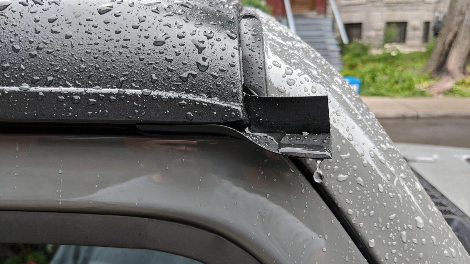 Jeep Wrangler JL Geez, Rain Rail Design Fail IMG_20180725_094353