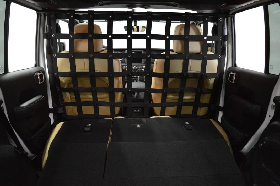 Jeep Wrangler JL Cargo Net for Dogs? JL4N18FBK_1