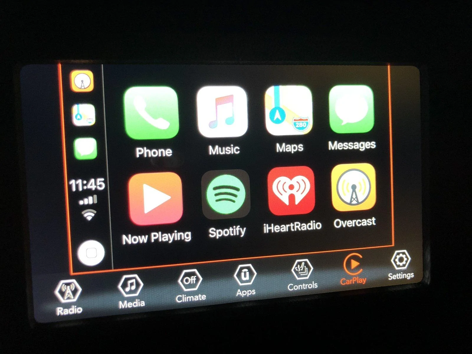 Jeep Wrangler JL uconnect 7" screen alignment with carplay 363149ED-B1B3-4B2D-BD07-FD478F1DE433