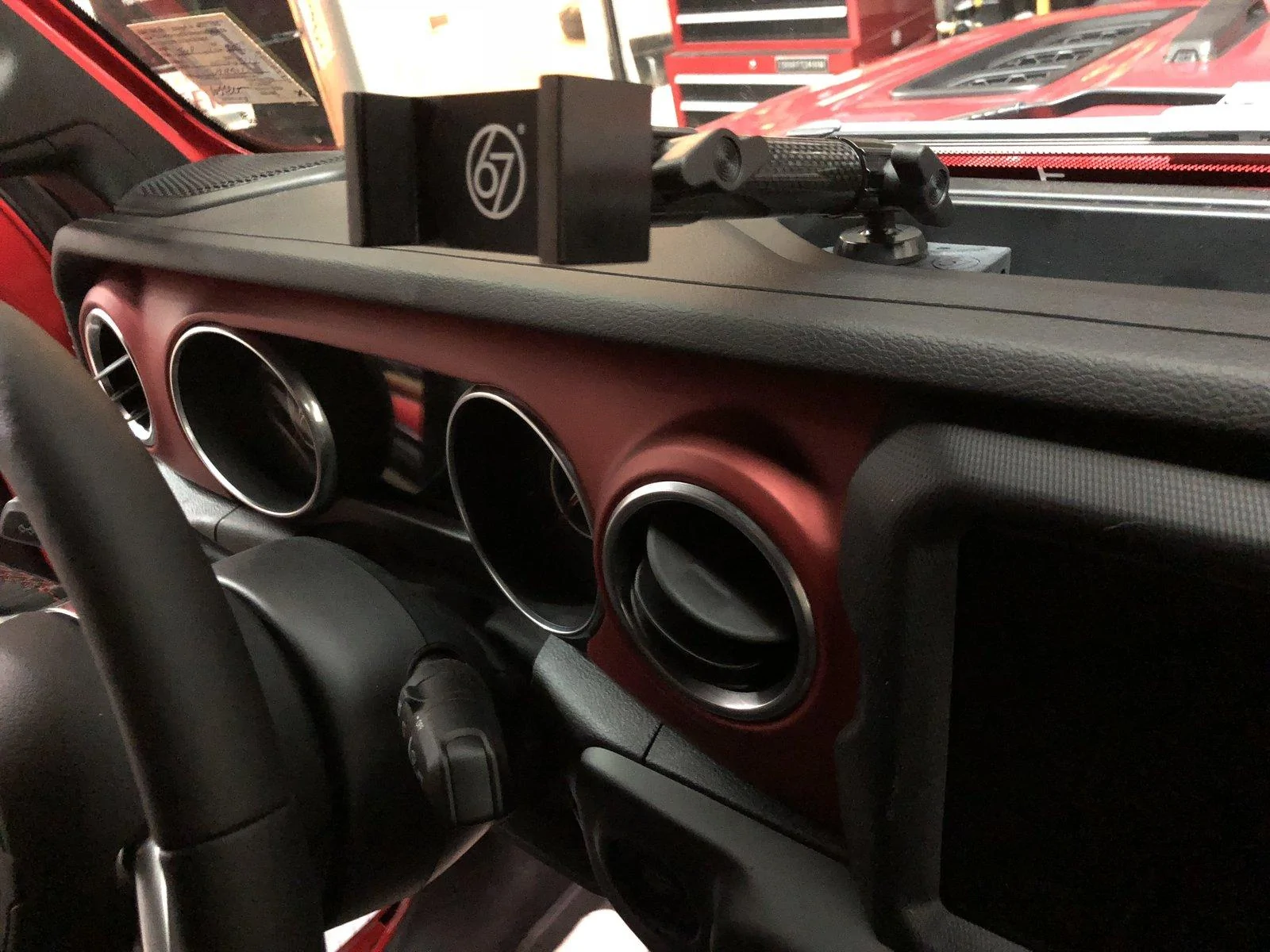 Jeep Wrangler JL Phone Stowage? Phone mount 3