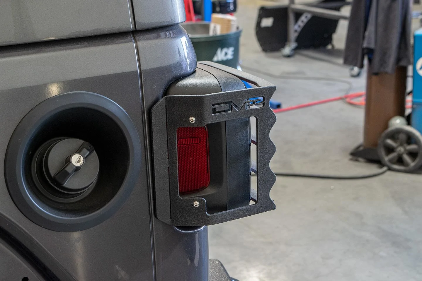 Jeep Wrangler JL JL Tail light protection guards? DSC_0141_small