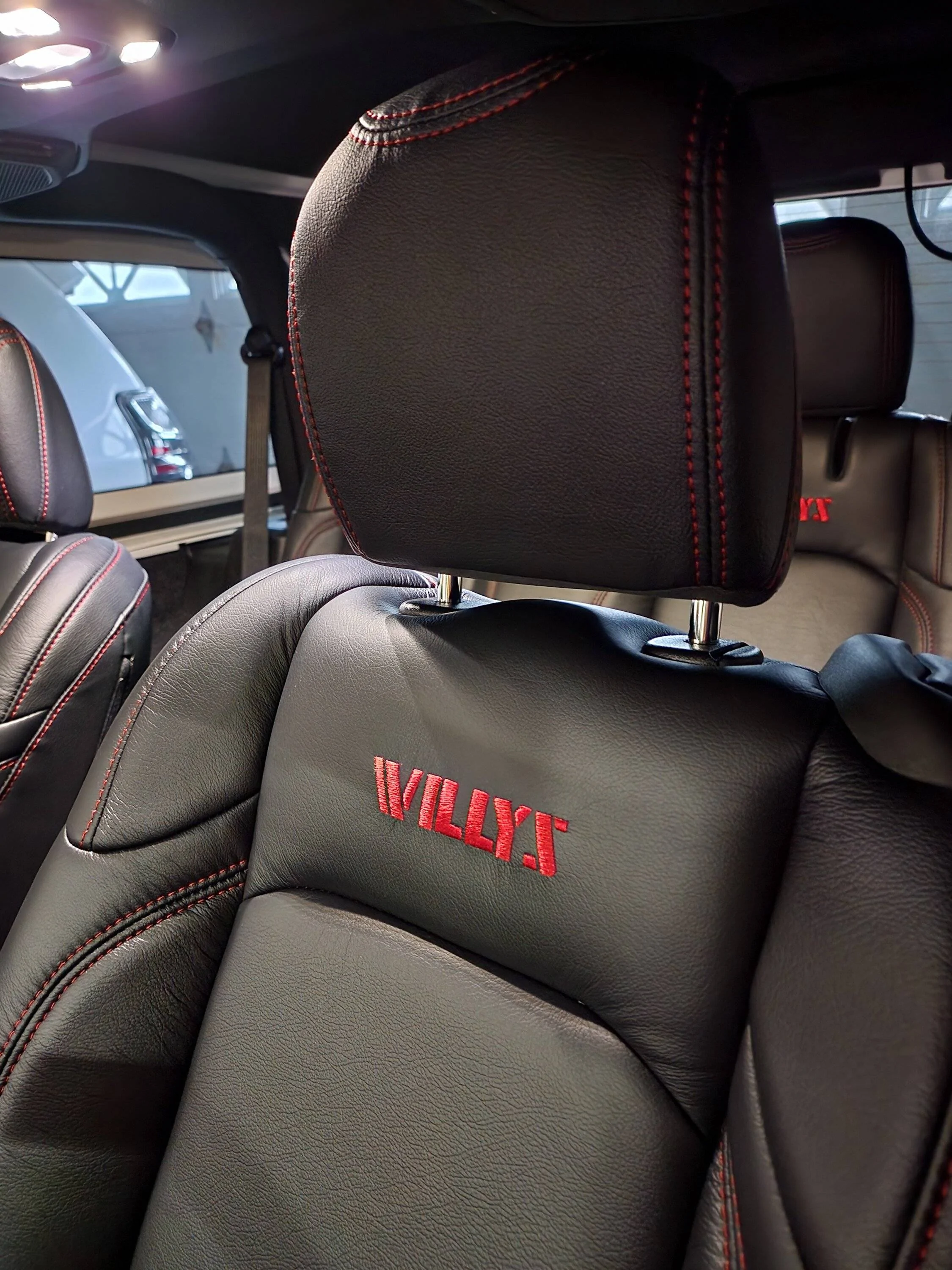 Jeep Wrangler JL Got my leather seats ? 20230111_102935