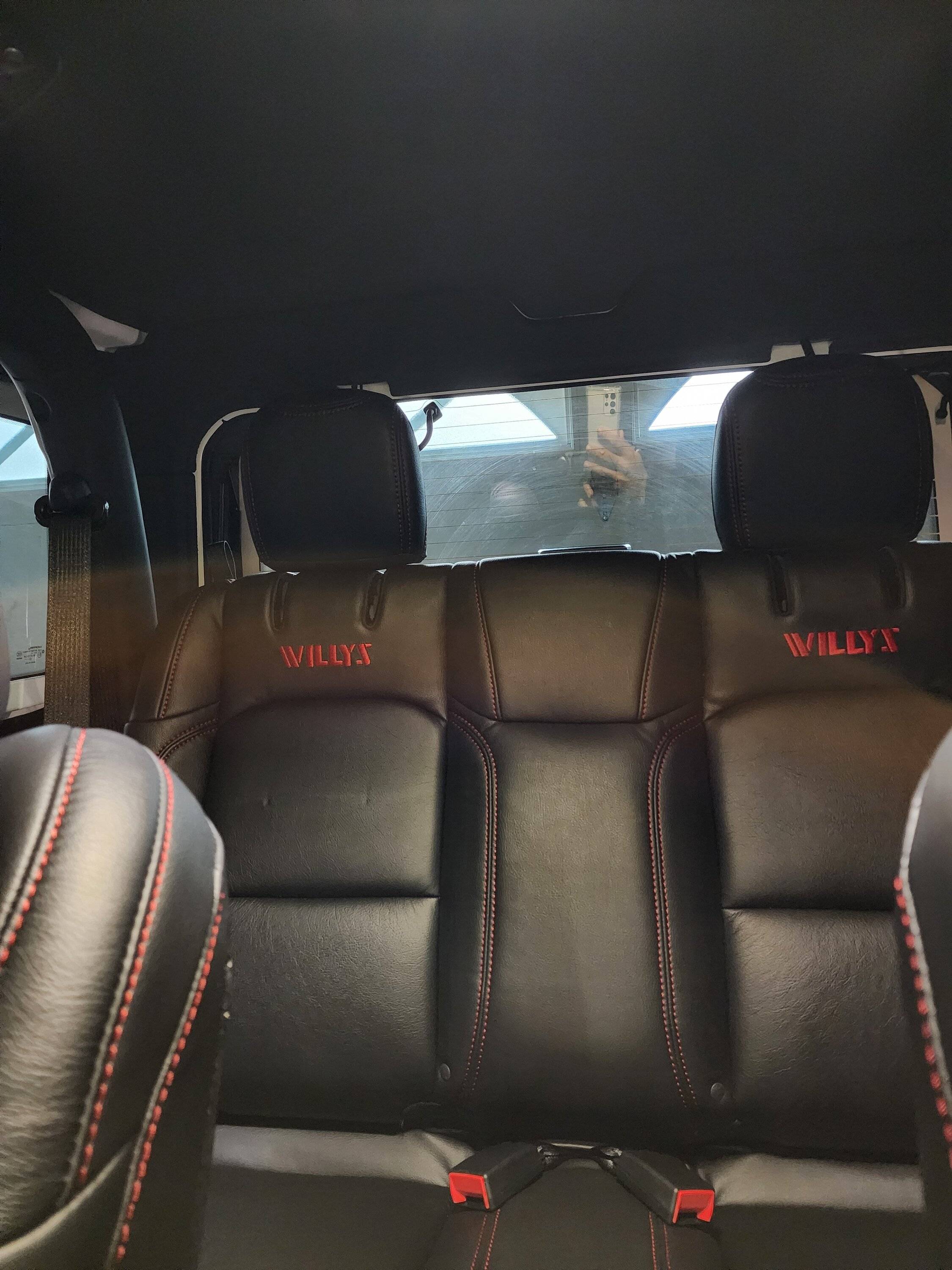 Jeep Wrangler JL Got my leather seats ? 20230111_102955