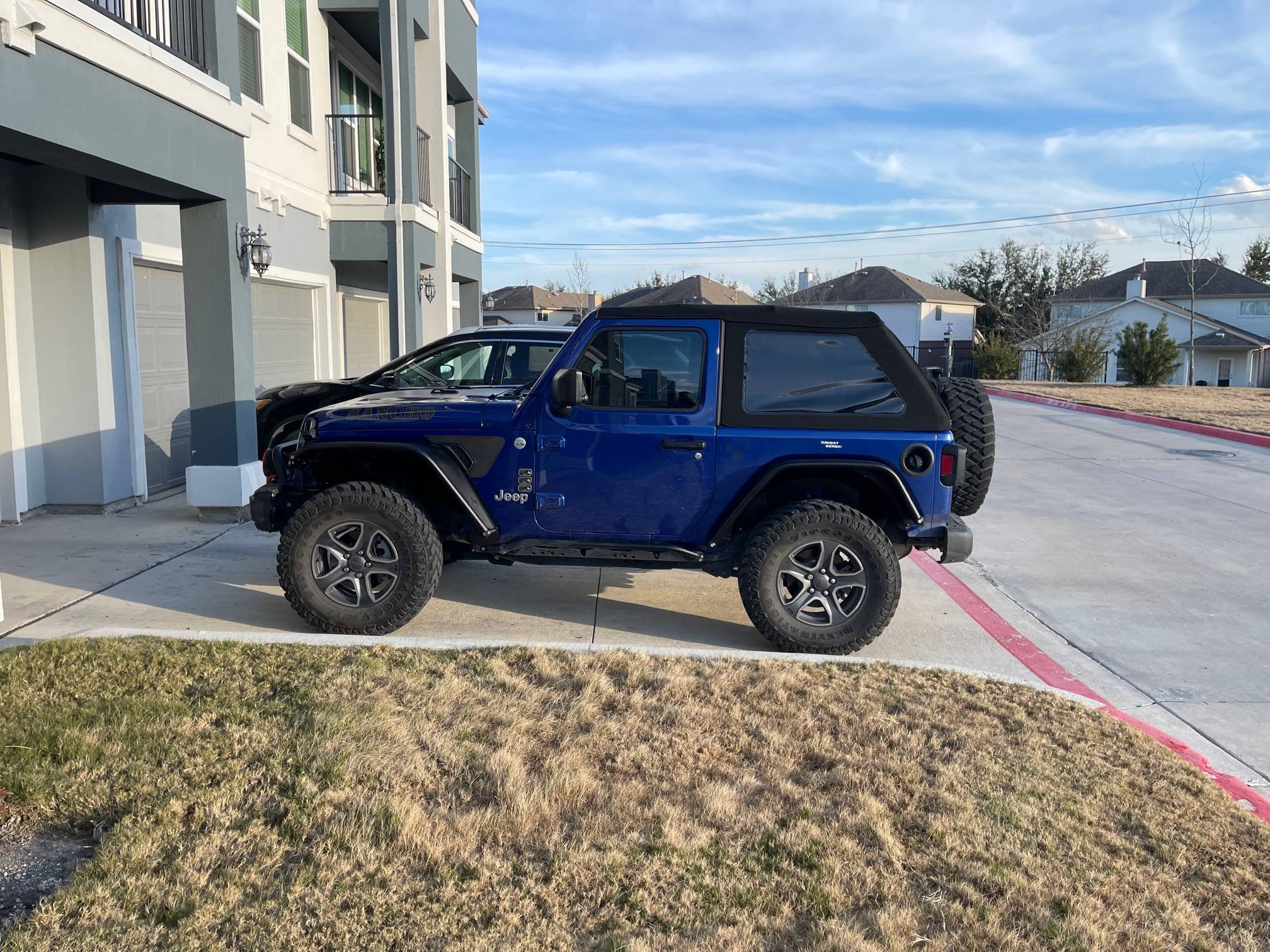 Jeep Wrangler JL 2 Door Twill Trektop $300 IMG_2374