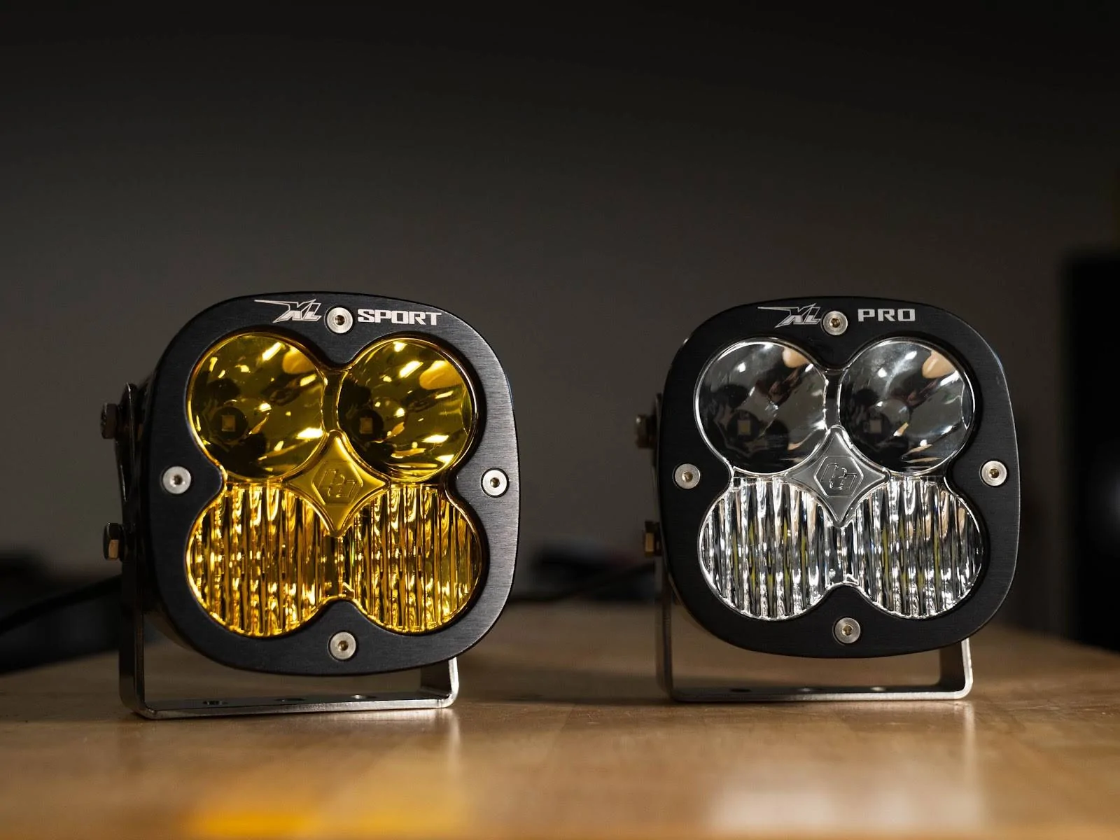 Jeep Wrangler JL Clear vs Amber 36oX6zc6NMGfjaA0sSAqwceNdoyN3YTF5cWW-PV09zxpJXFtAJ
