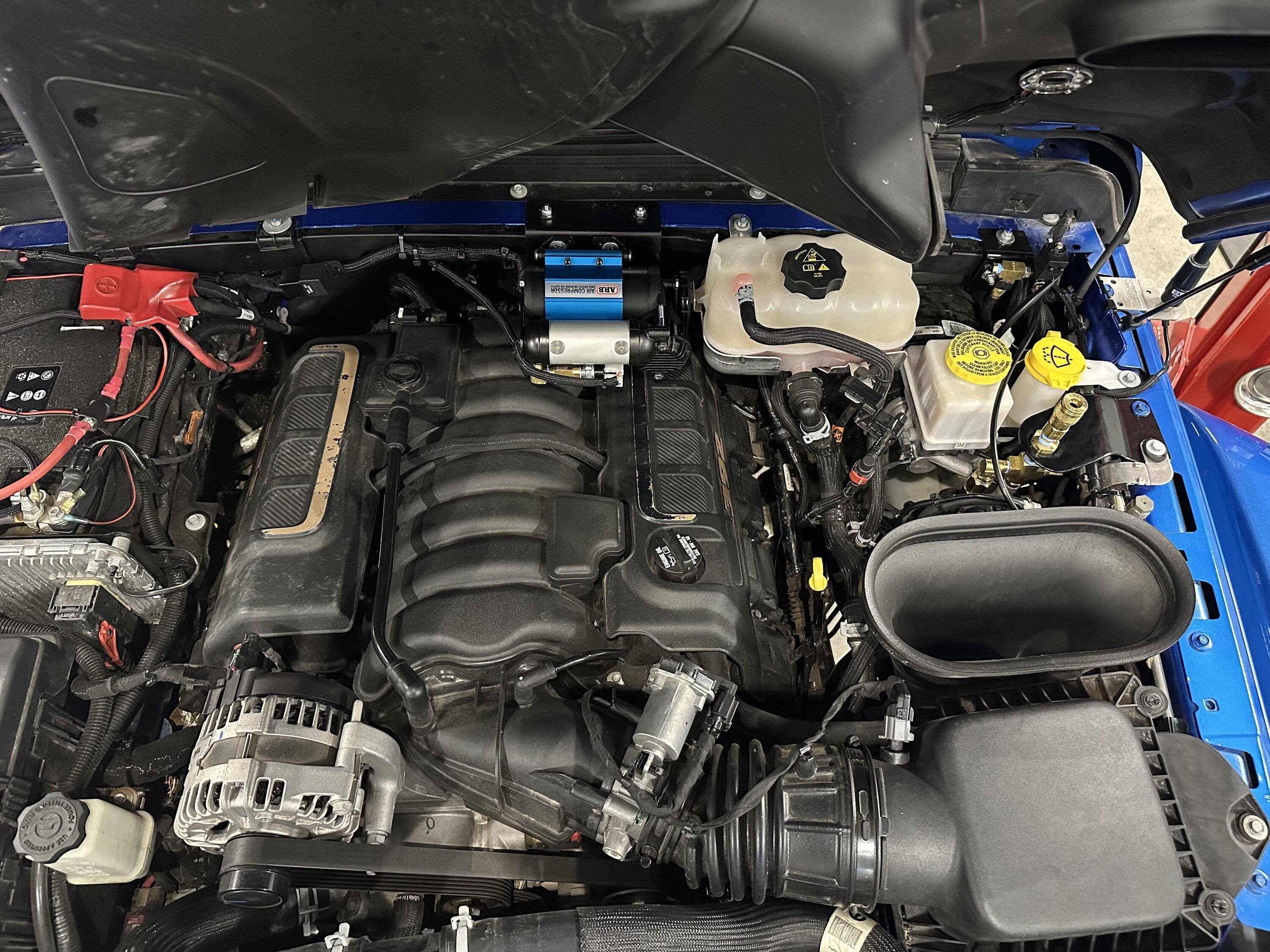 Jeep Wrangler JL ARB Single mounted under the hood B0D742BC-9240-4069-8CA9-F0A27F725759