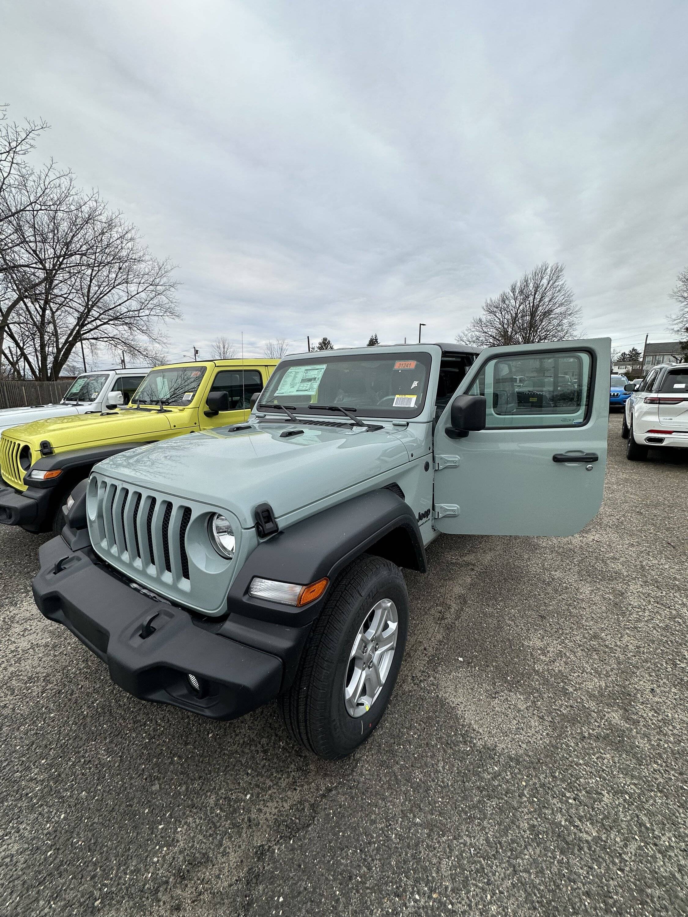 Jeep Wrangler JL 2023 Orders - Check in here 40C8DA86-4E55-45D6-857A-48BA14E68B9C
