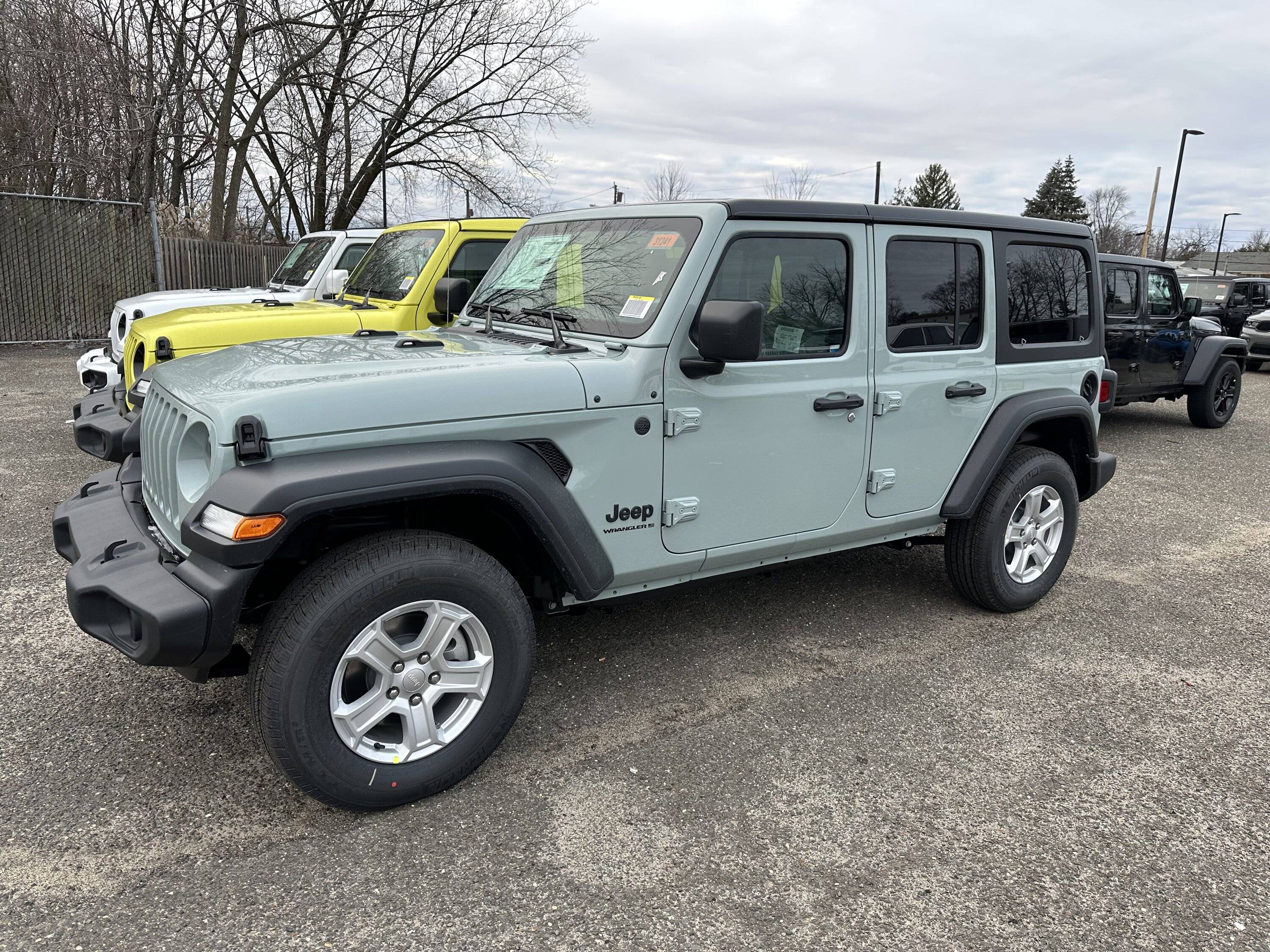 Jeep Wrangler JL 2023 Orders - Check in here 745C79F2-50A4-4B5E-82F8-4A20254D6454