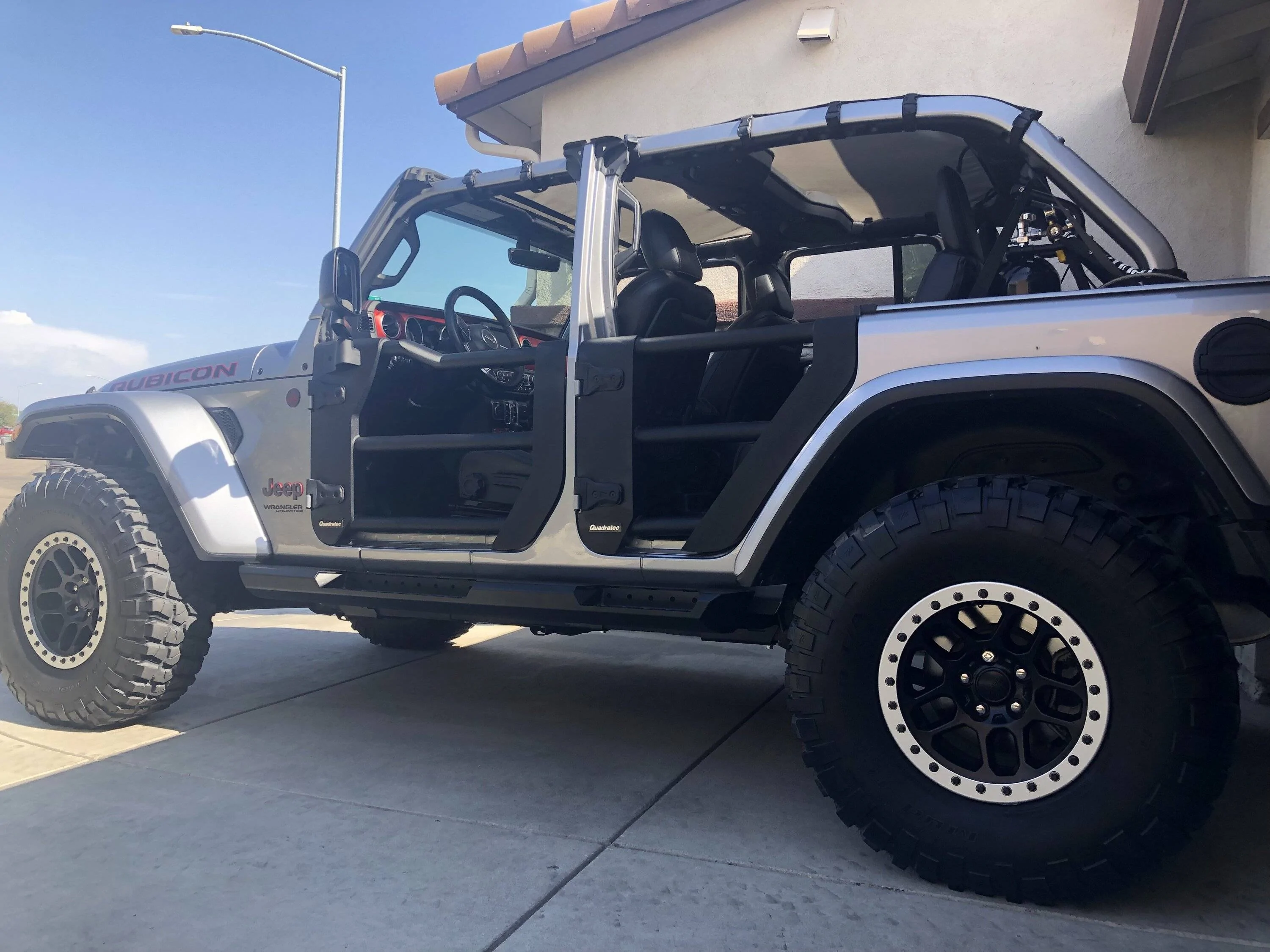 Jeep Wrangler JL Bubbles in Paint at Door Hinges 8C651552-5B74-40B4-A6B4-500984630FD9