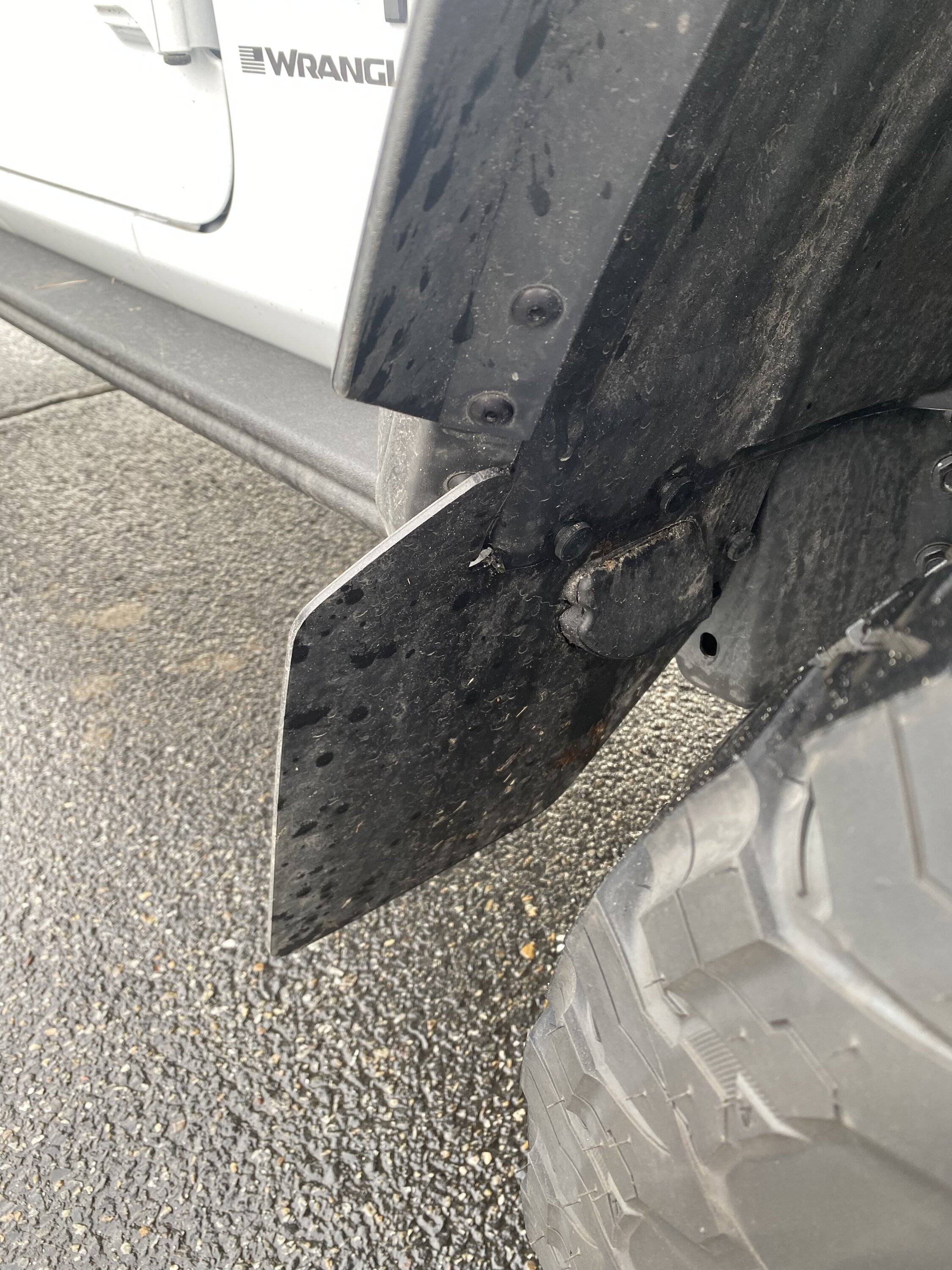 Jeep Wrangler JL Opinion - BEST MUD FLAPS? 1C6C27A9-F986-490A-825C-B81C35ED8D2A