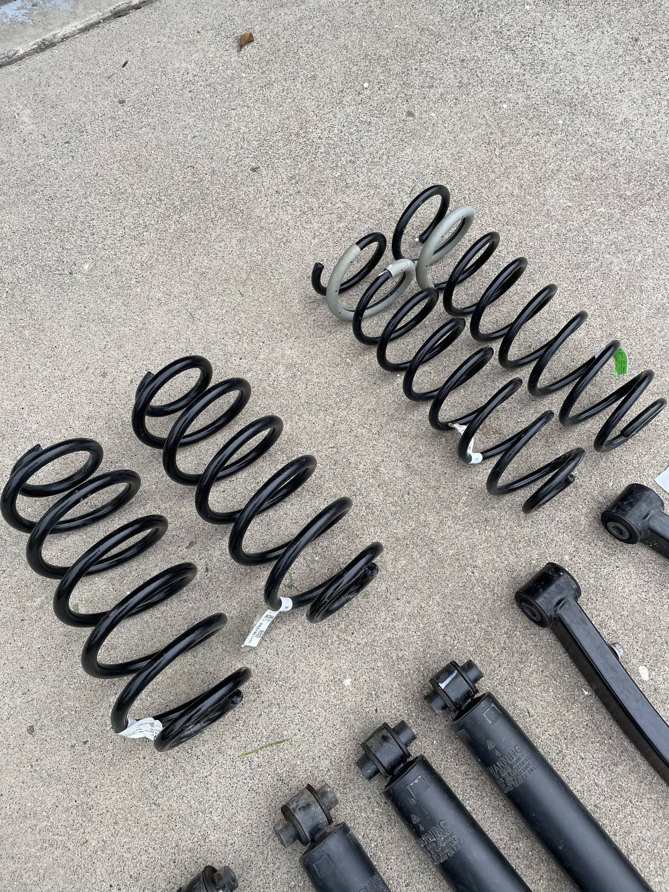 Jeep Wrangler JL 4xe Suspension ED6CDF0A-FC26-49F2-81BC-AD3A456BBE29