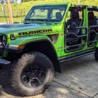 Jeep Wrangler JL How do you Bestop? 54440