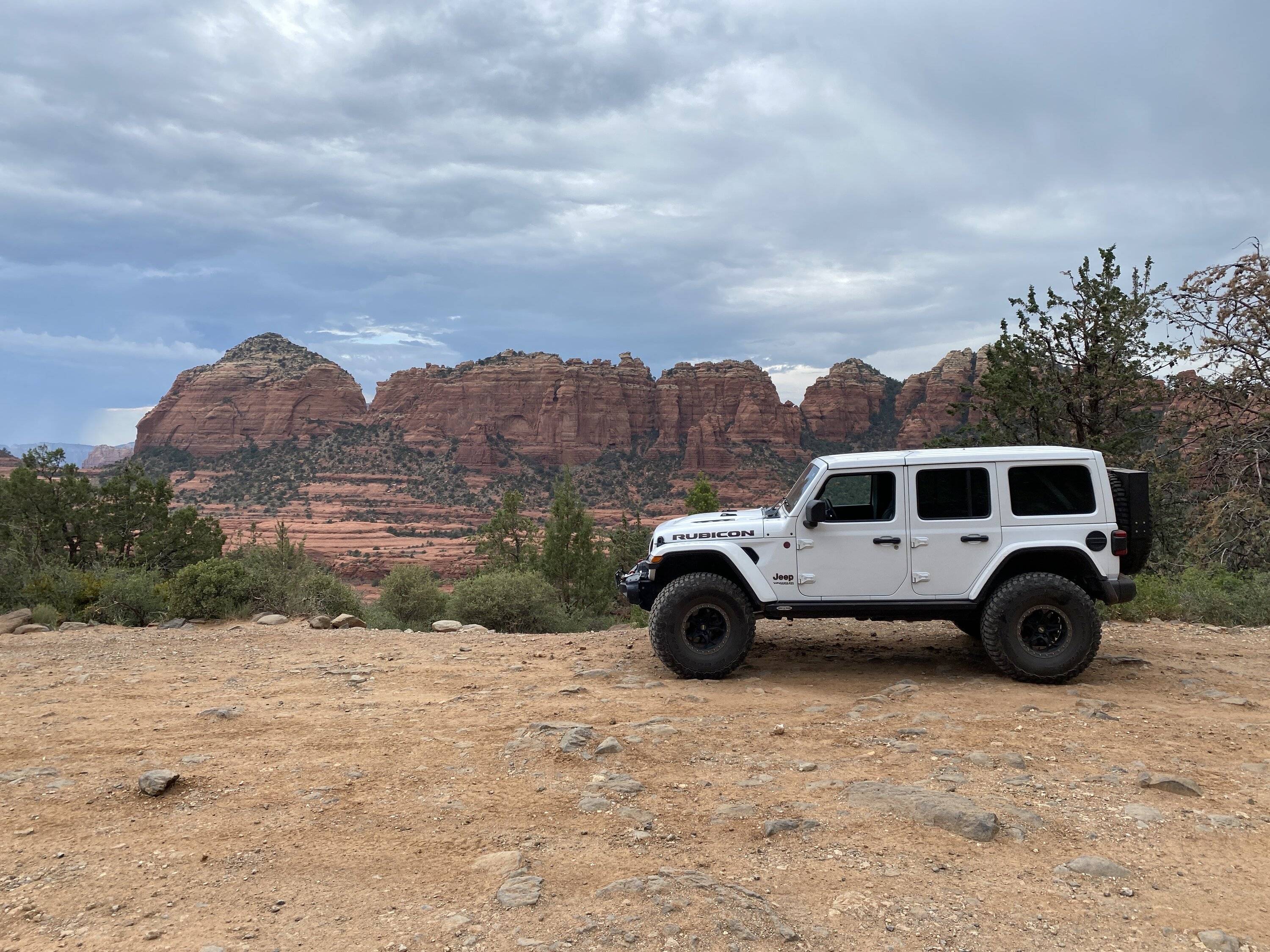 Jeep Wrangler JL BFGoodrich KM3 39x13.50R17 Review (42k Miles) 1674226206780