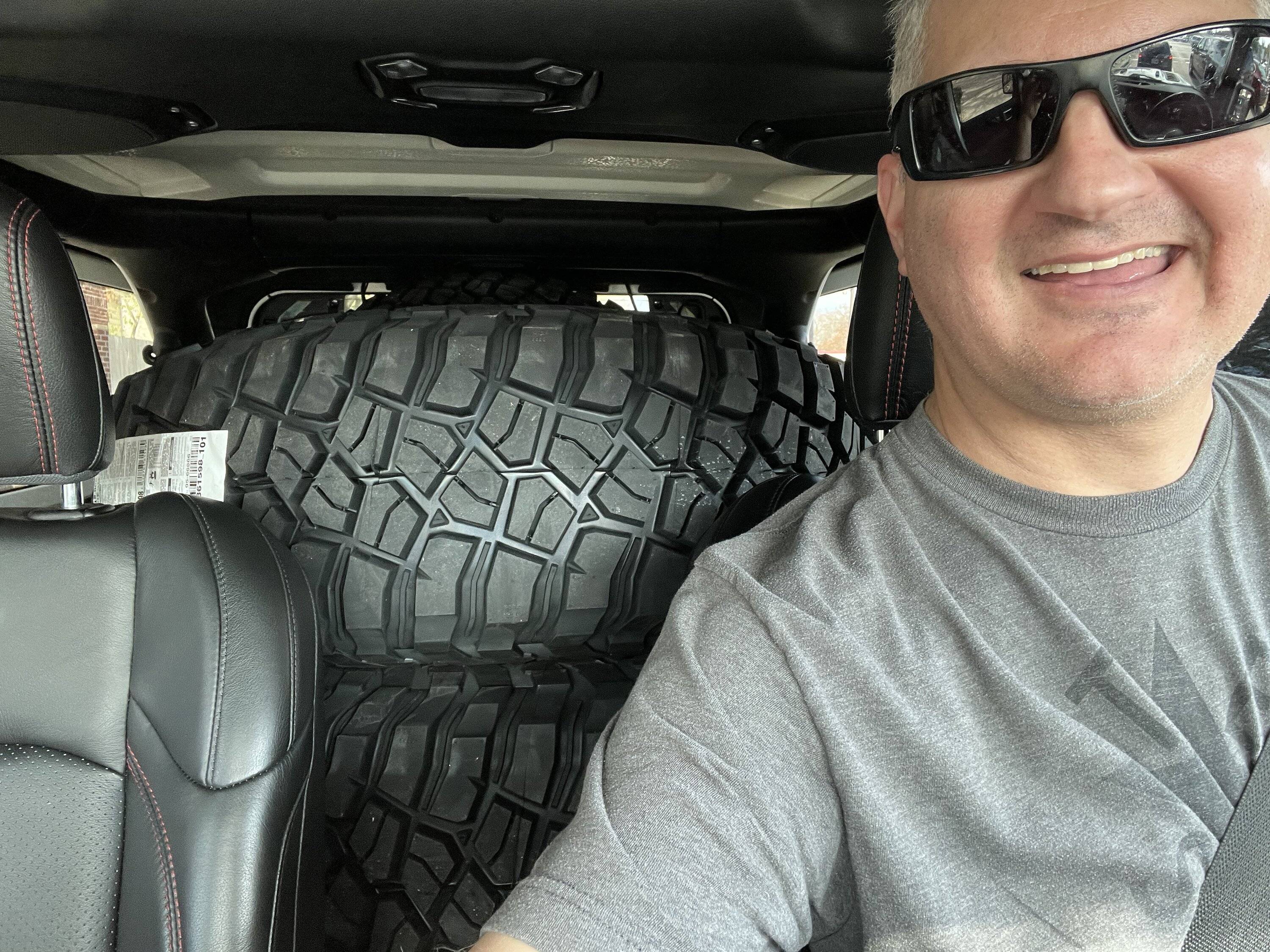 Jeep Wrangler JL BFGoodrich KM3 39x13.50R17 Review (42k Miles) 1674227381245