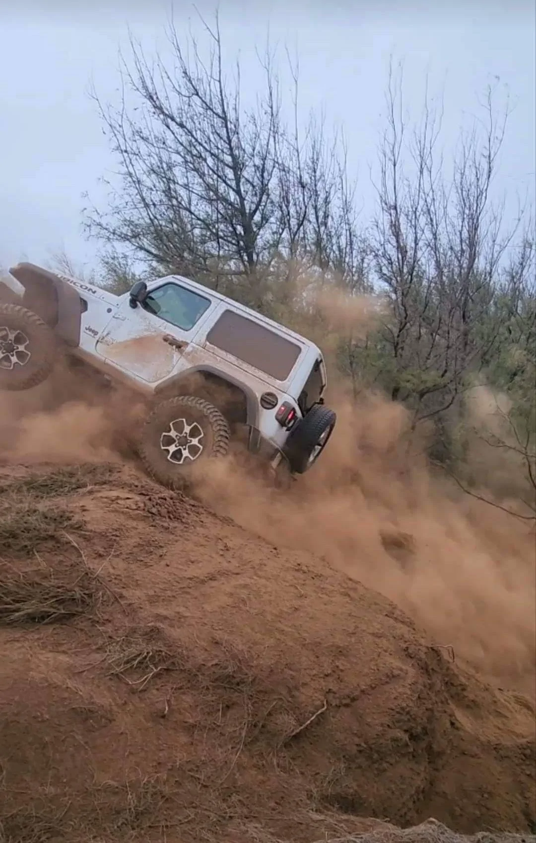 Jeep Wrangler JL One more reason auto is vastly superior to stick in crawling 2022-10-03 11.19.14