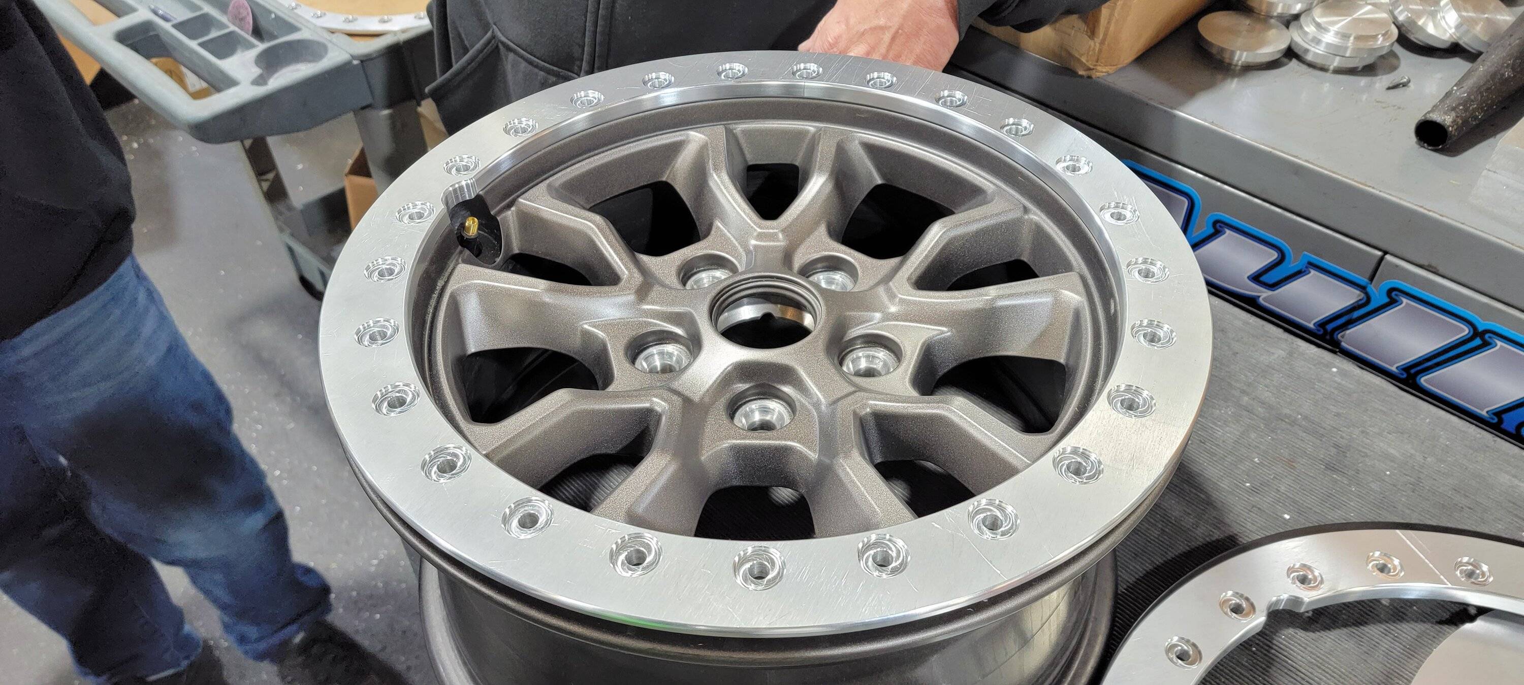 Jeep Wrangler JL 392 Mopar beadlock wheel tire compatibility. 20230124_102843