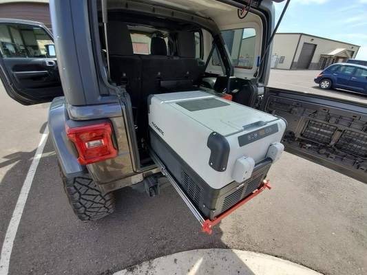 Jeep Wrangler JL Anyone modify their jeep to store their bikes inside? BE714A1A-044F-4FAE-B8F5-5921FEC27174