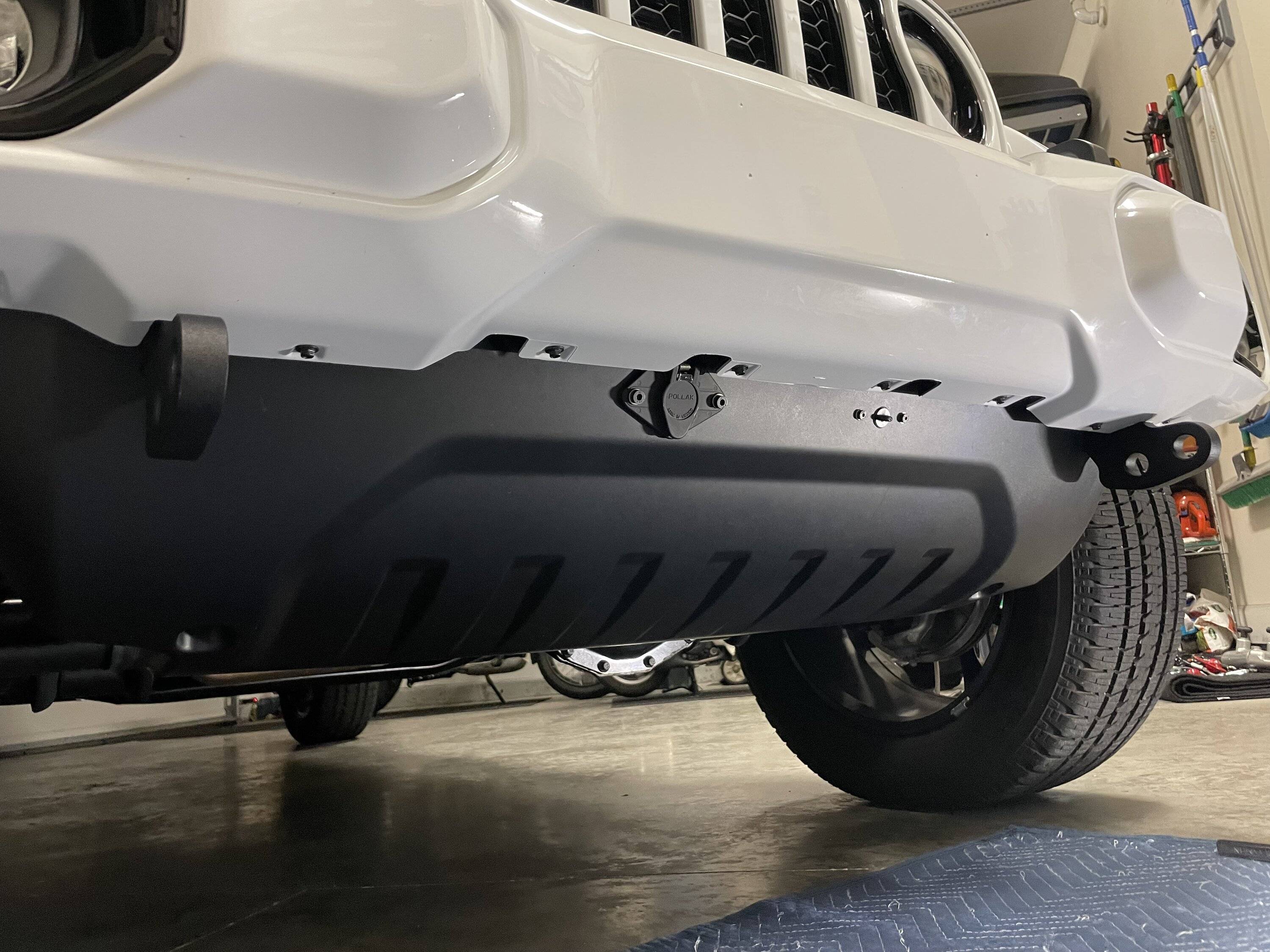 Jeep Wrangler JL JLUR battery flatlining when flat towing IMG_6730