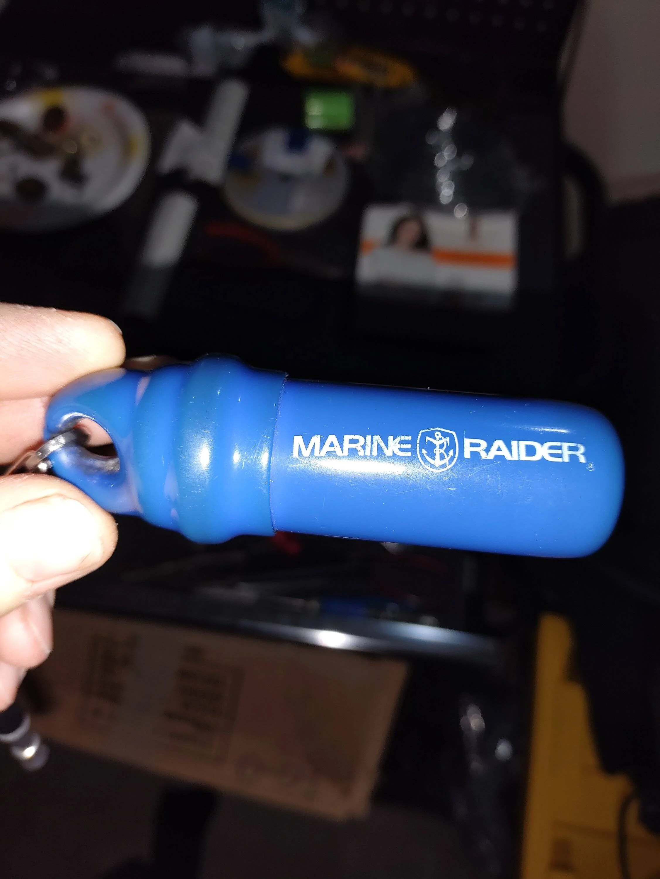 Jeep Wrangler JL simple fix on the key fob spring open problem IMG_20230127_035245434