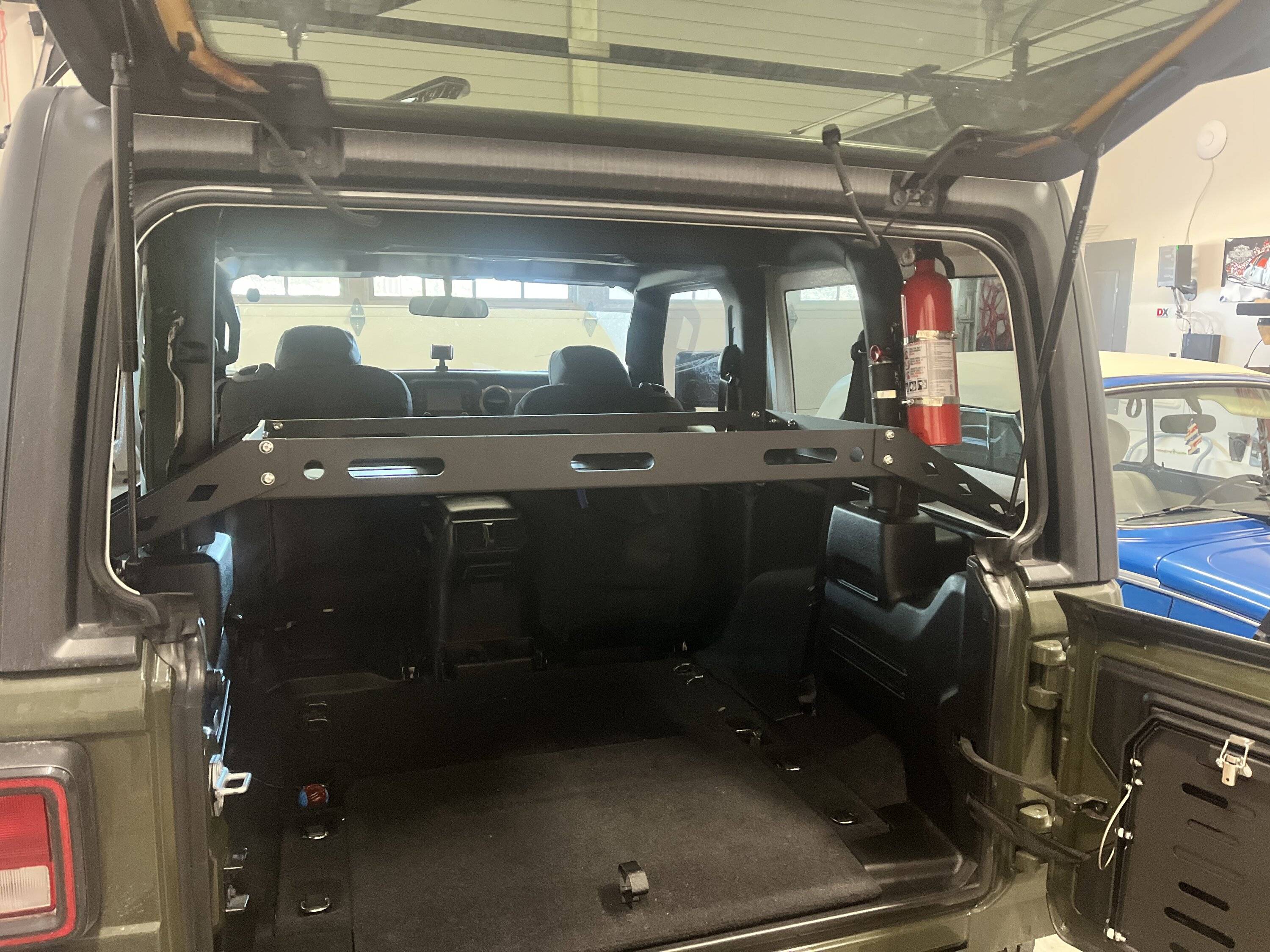 Jeep Wrangler JL Rear storage basket 900A787E-6190-4BFC-A237-8914C41C82FB
