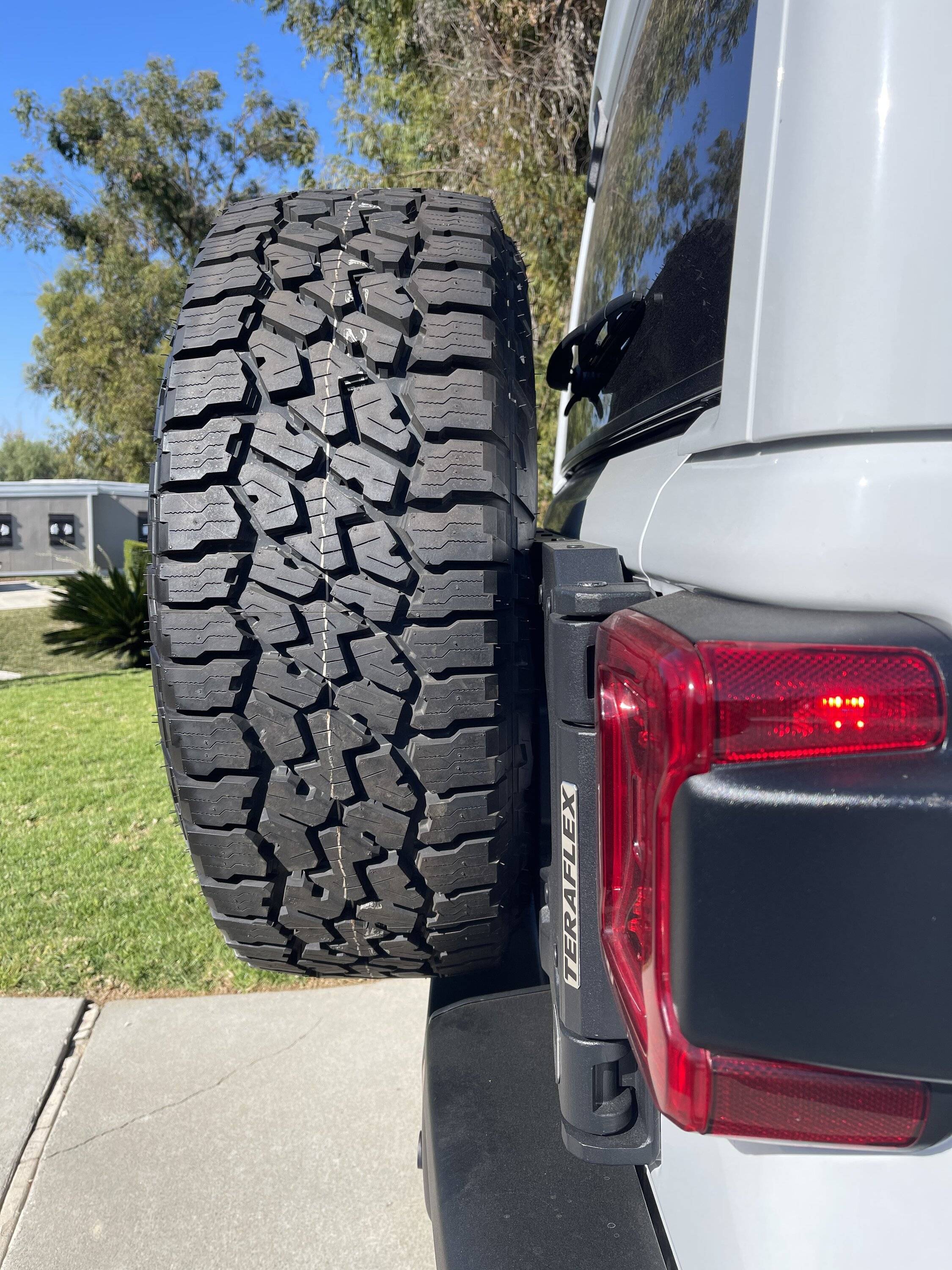 Jeep Wrangler JL Spare tire relocated and tail gate reinforcement 6F1E86F7-8D68-4751-8953-653F9AD9874E