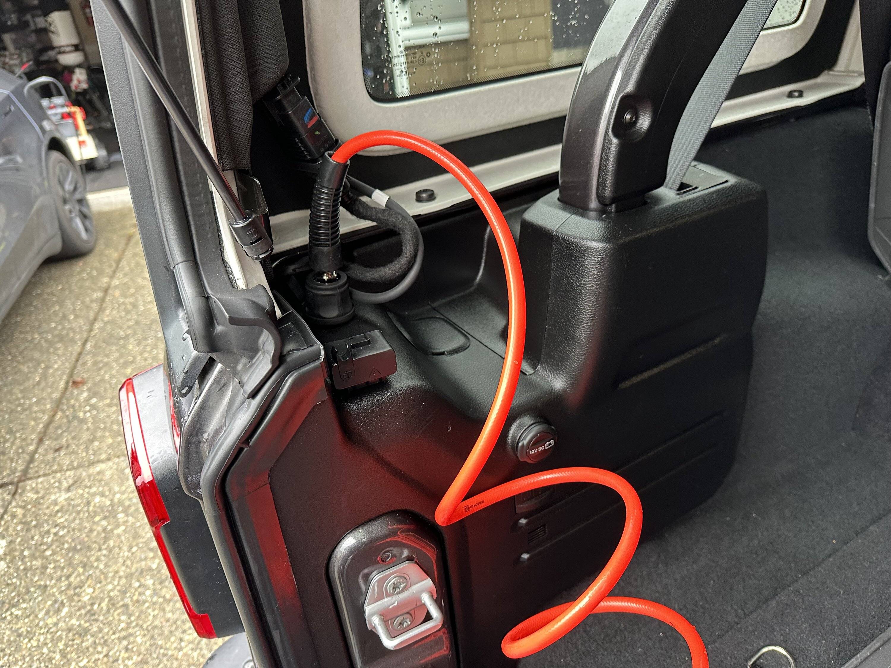 Jeep Wrangler JL Discreet air compressor install - 4xe IMG_0885