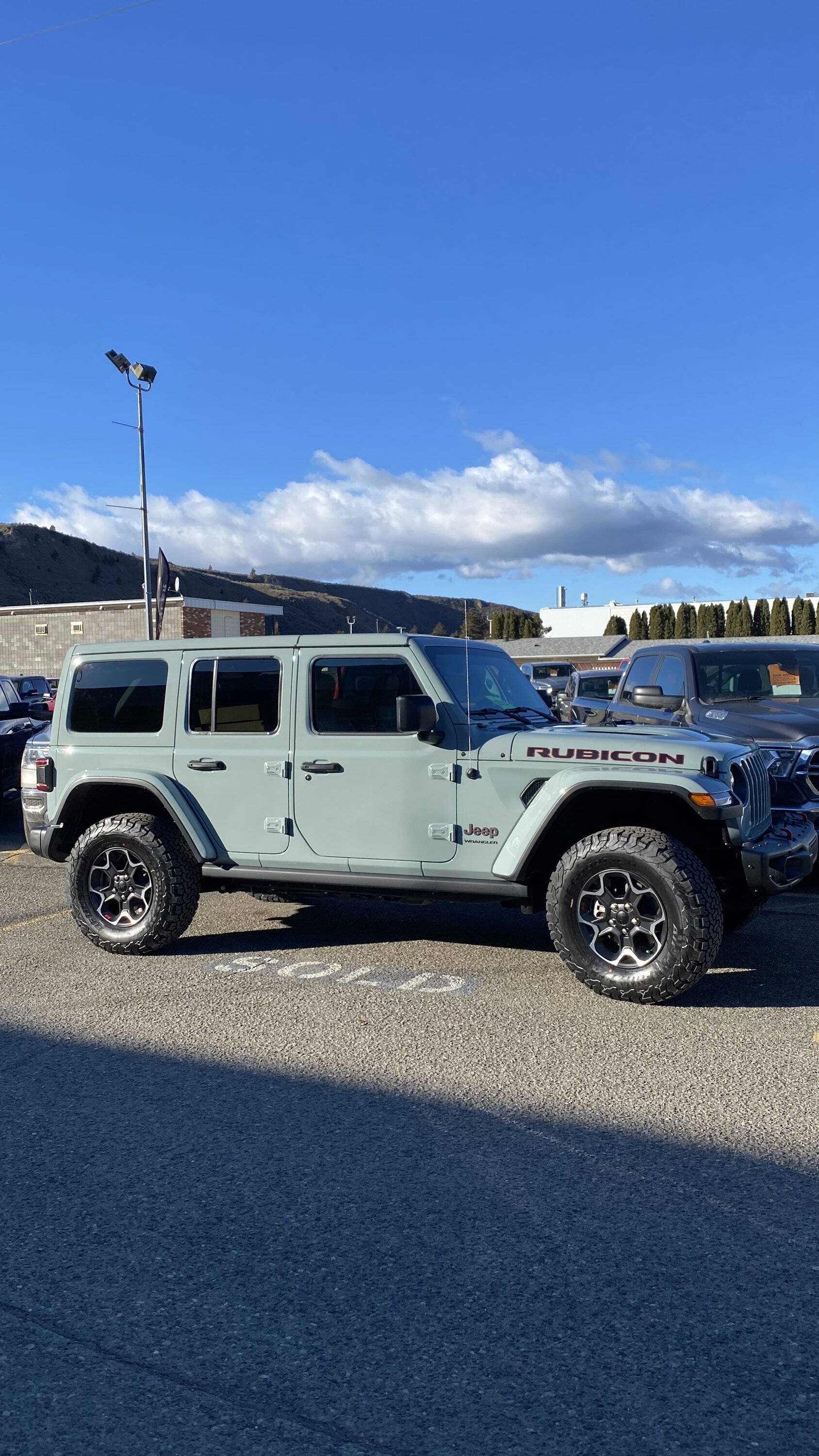 Jeep Wrangler JL 2023 Waiting/Venting Room 7FB15358-3DC5-4738-B341-0008E2383A77