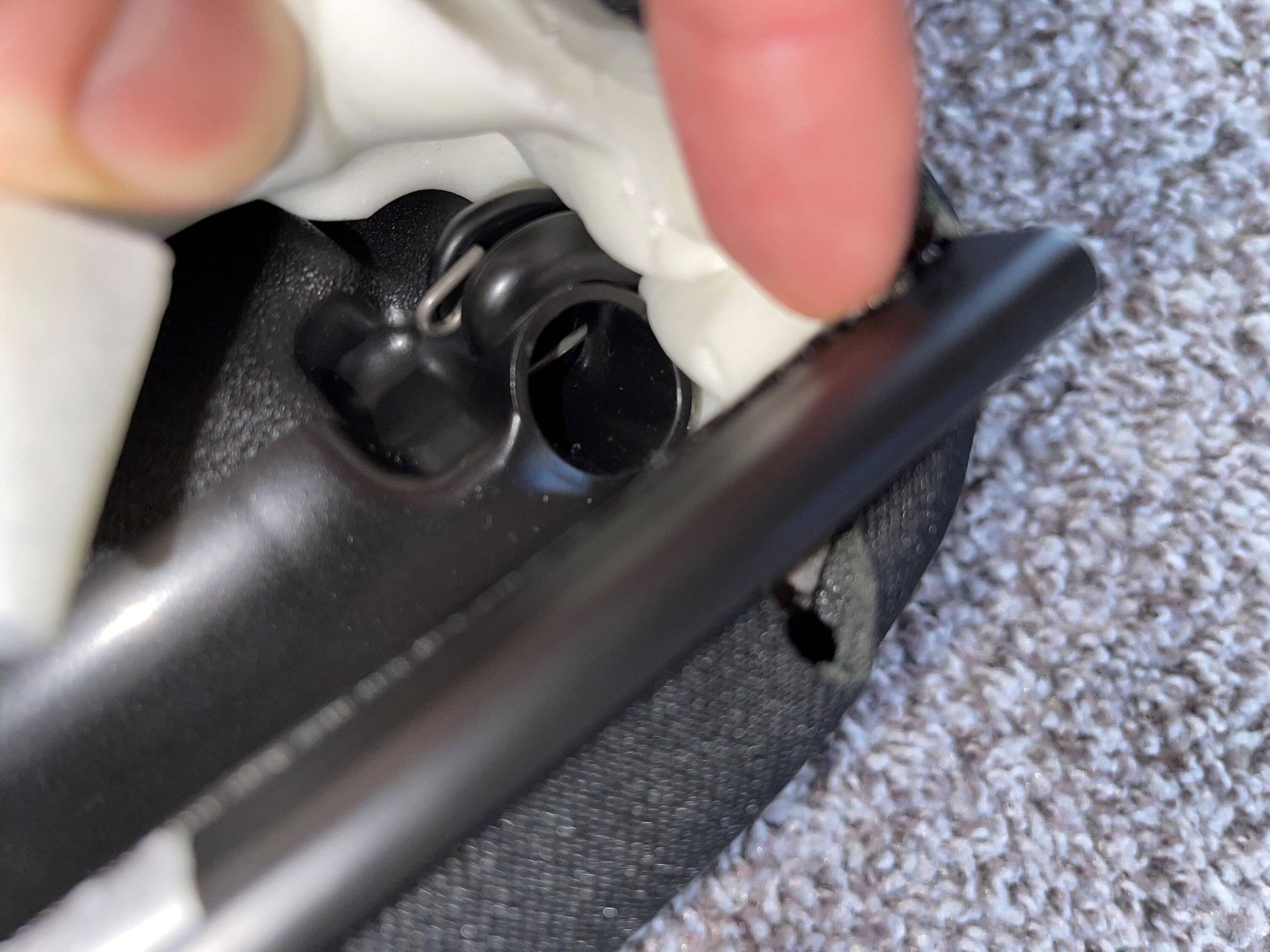 Remove Rear Headrest Solved: how to remove rear headrests on a 2 door Wrangler JL | Jeep ...