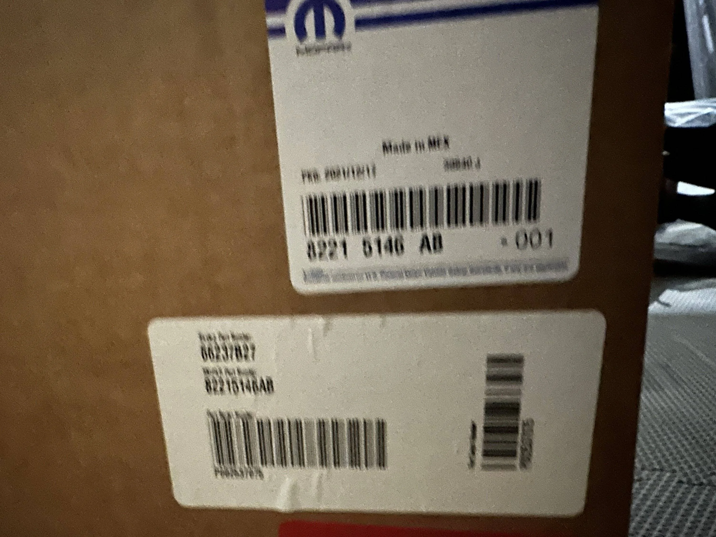 Jeep Wrangler JL New in Box JLU Premium Soft Top 869E061B-F46E-462E-926A-4A3C2903048A
