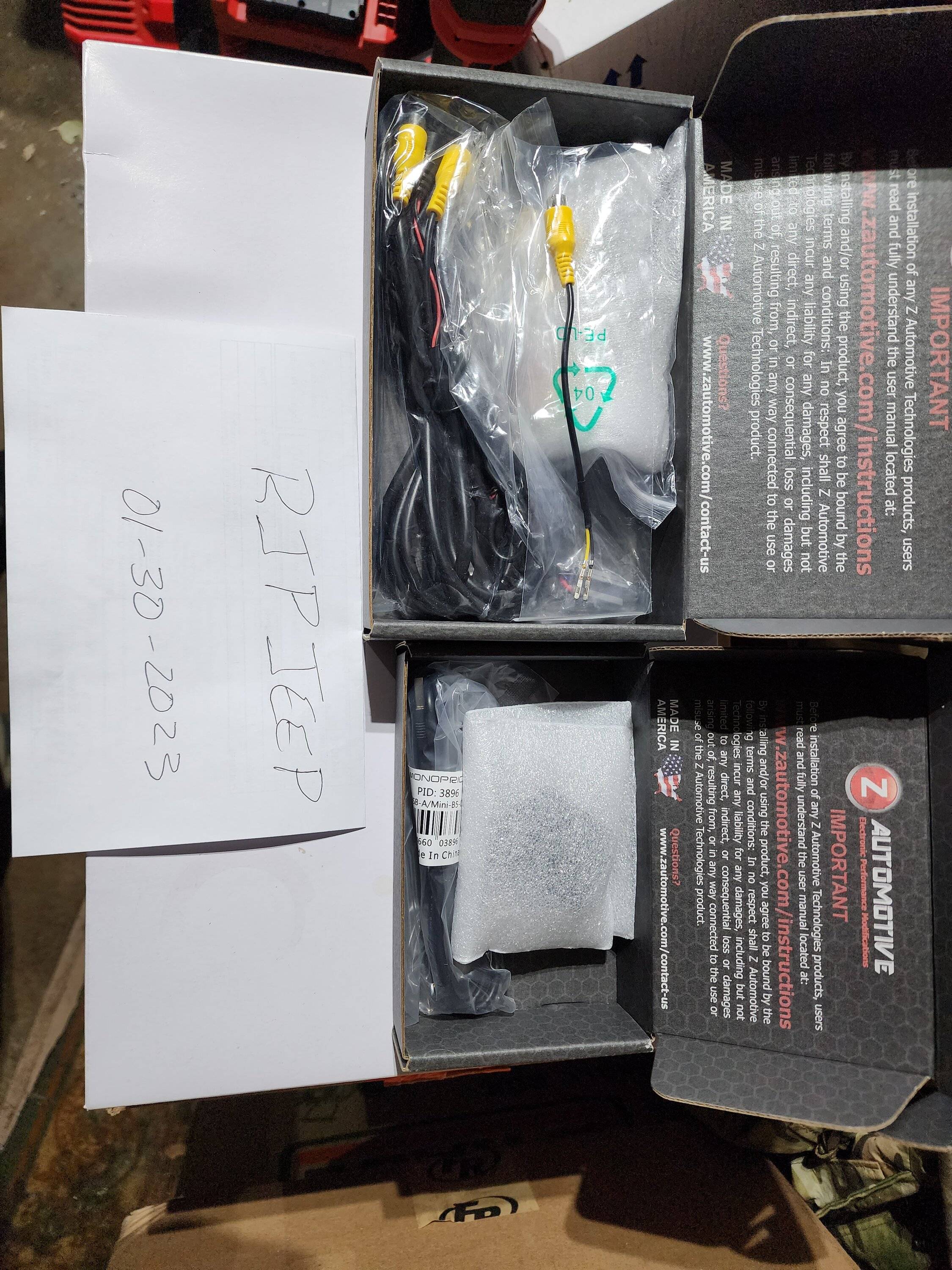 Jeep Wrangler JL * SOLD *     Tazer mini and front camera NIB 20230130_132121