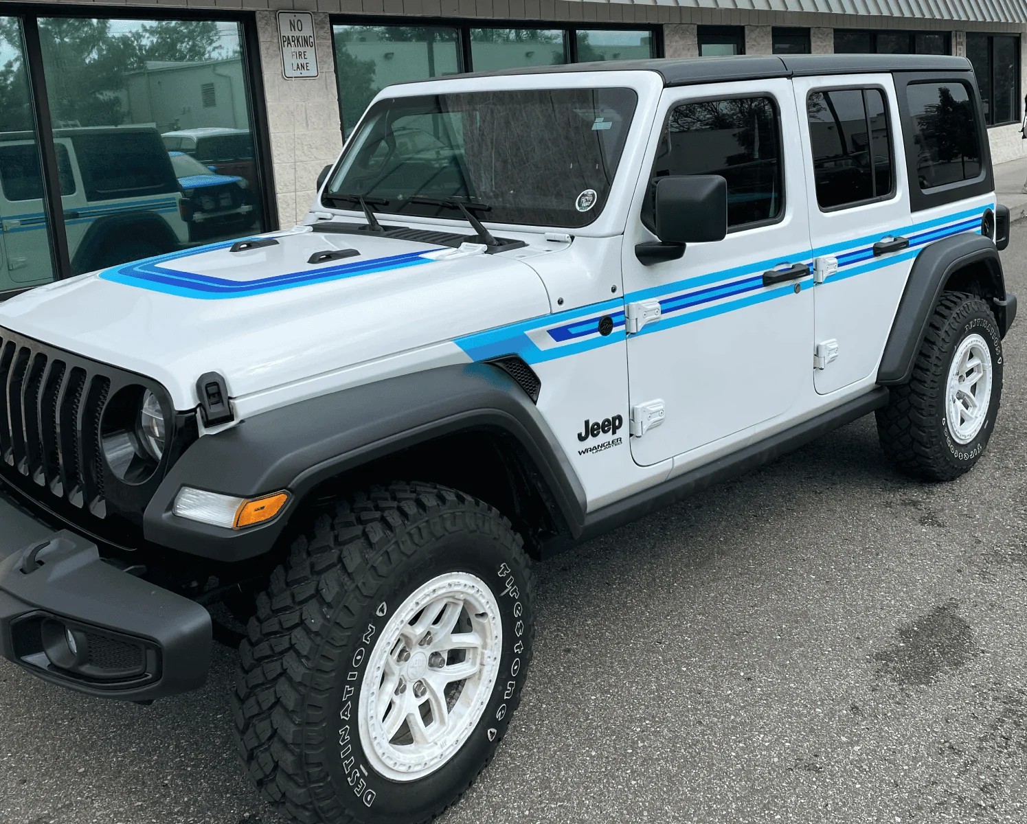 Jeep Wrangler JL Retro Theme JL's- Let's see them IMG_4271-01