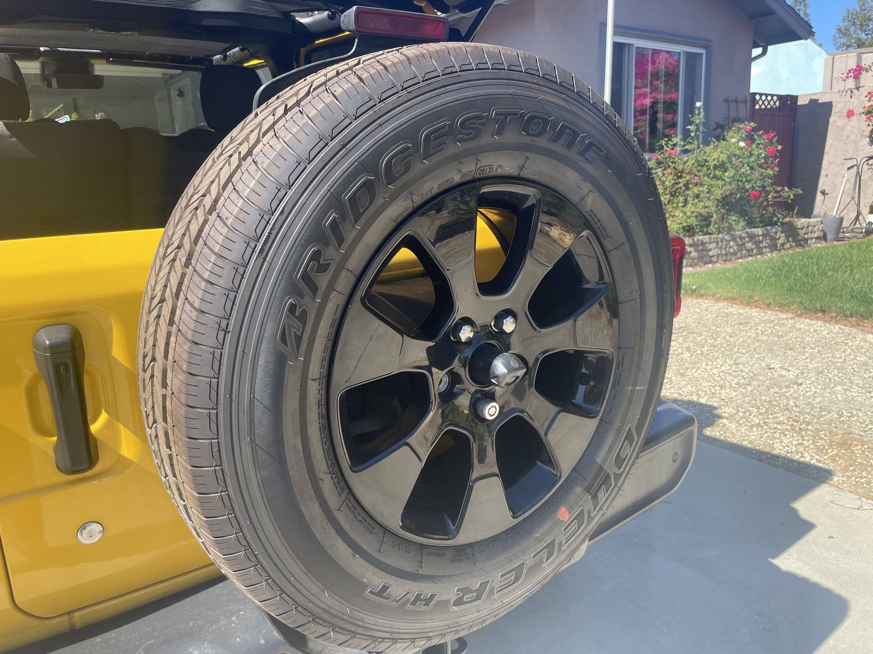 Jeep Wrangler JL Jeep Wheels/Tires 8E9140AF-460E-45D1-83E5-874BDDE96F23