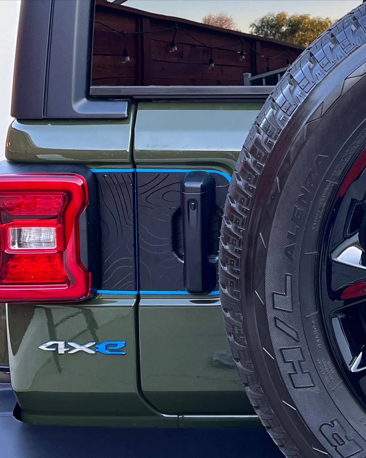 Jeep Wrangler JL 4xe Fender Vent & Tailgate Decals BFA29410-92D3-4544-B18E-847C8617BFFD