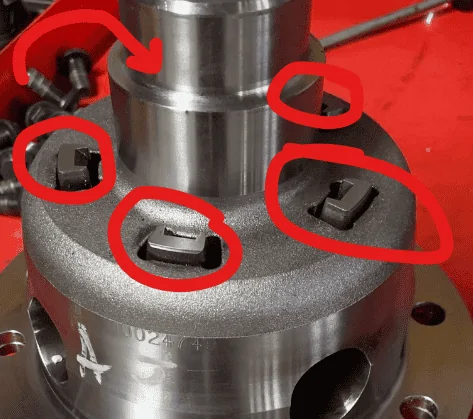 Jeep Wrangler JL How do the factory lockers operate 1675196228130