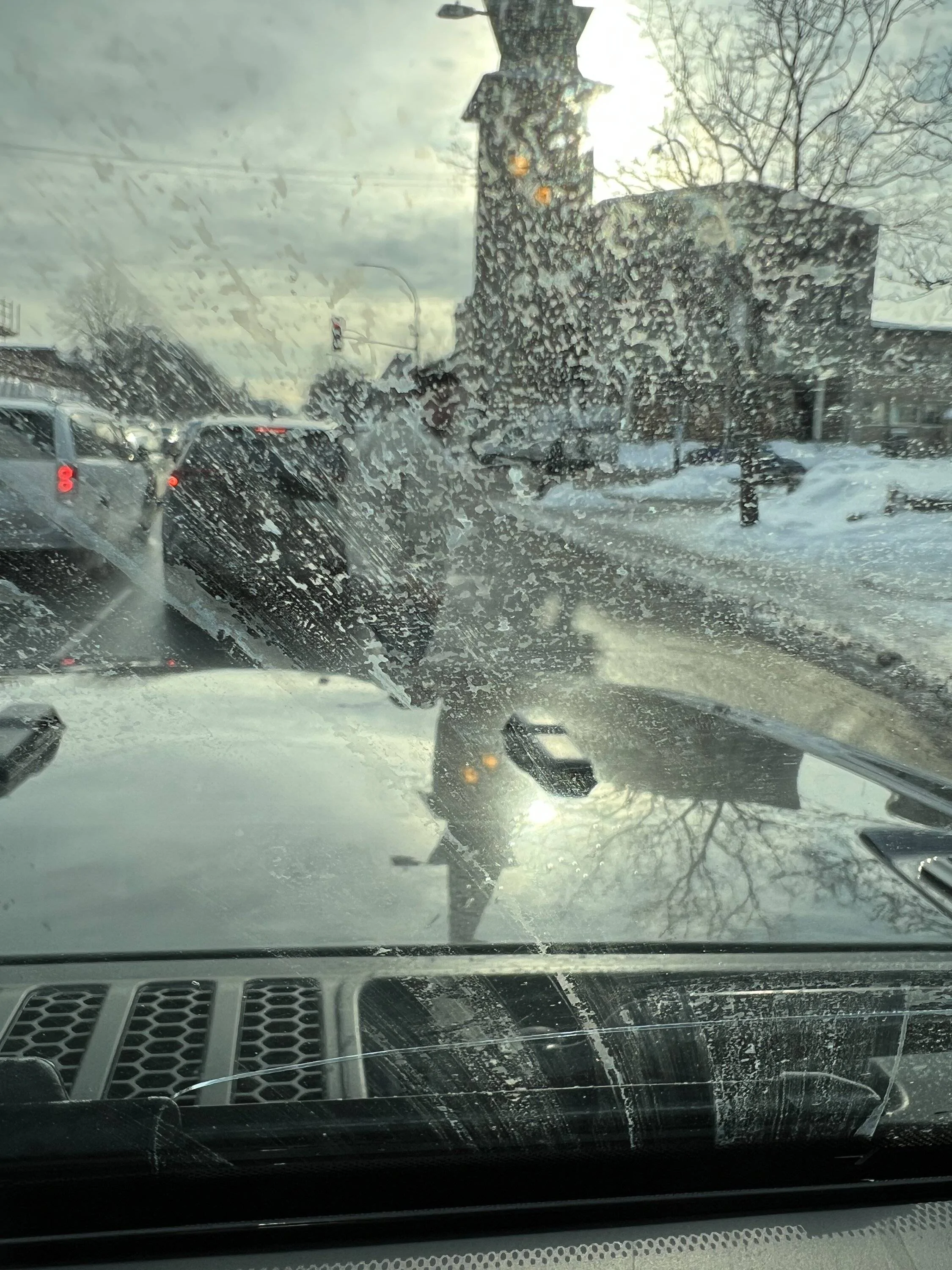 Jeep Wrangler JL Cacked windshield! IMG_0452