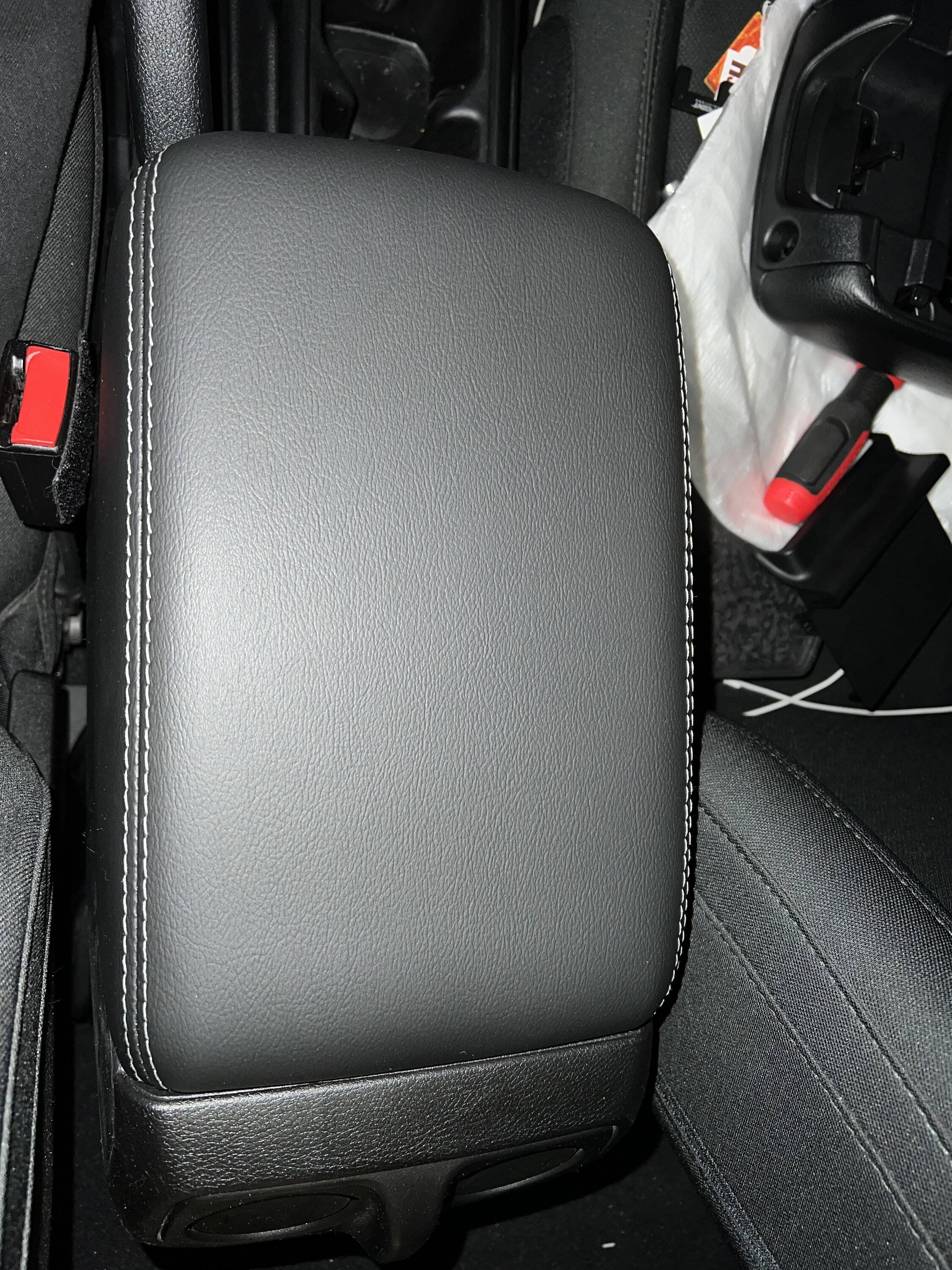 Jeep Wrangler JL Need help removing armrest lid 1D1C7F2C-A656-4C30-8370-1214118888A4