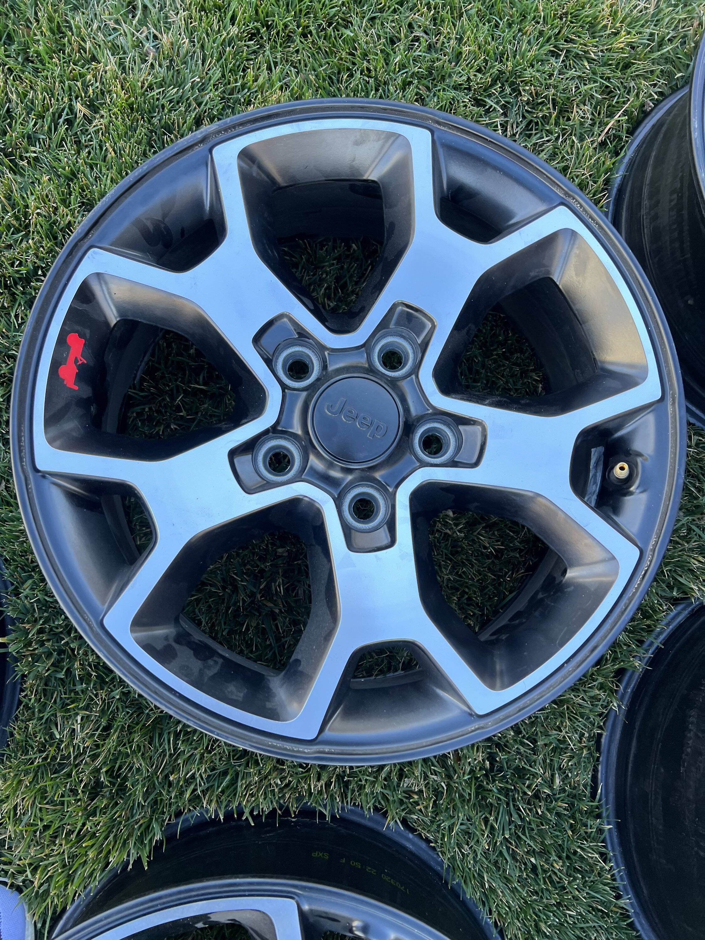 Jeep Wrangler JL 5 2021 Rubicon Wheels $200 01ED7C5B-817A-483D-801C-E291B87B3B50