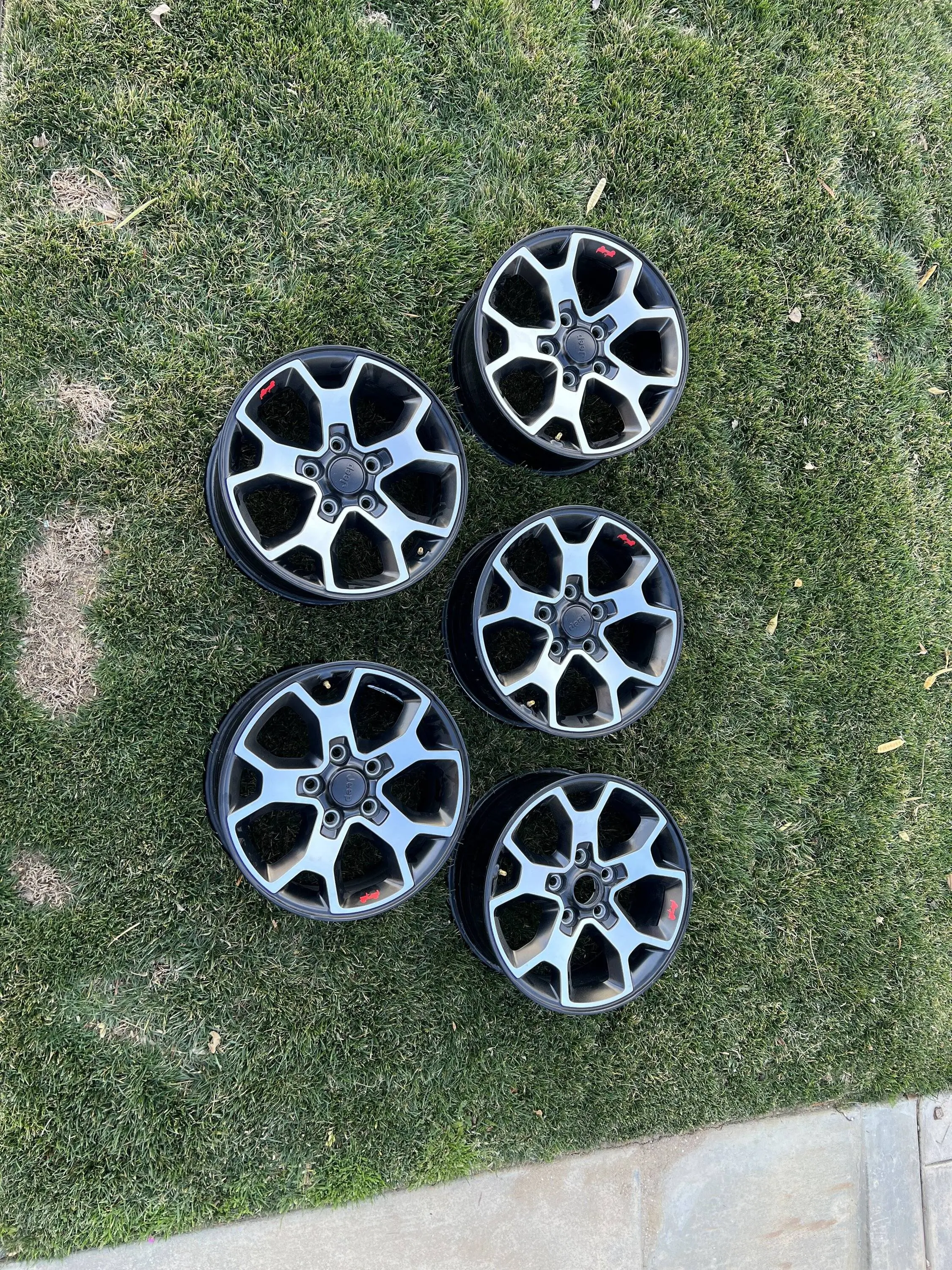 Jeep Wrangler JL 5 2021 Rubicon Wheels $200 F3EB4AFB-35EB-42EC-940F-8D857AF438C0