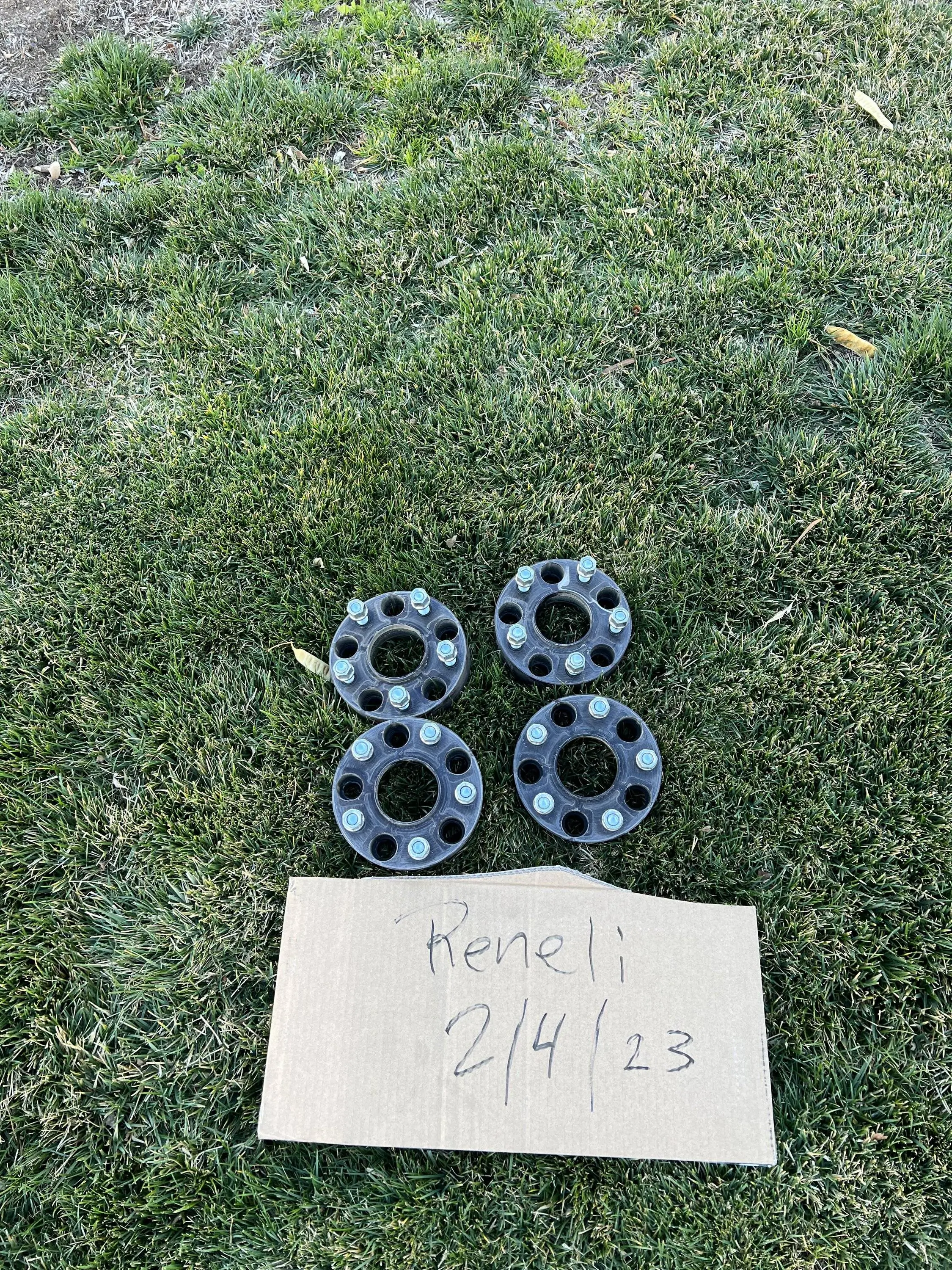 Jeep Wrangler JL 4 Bora Wheel spacers 1.5 inch asking $85 6FD90458-54FD-4A26-86C6-03A78247105B