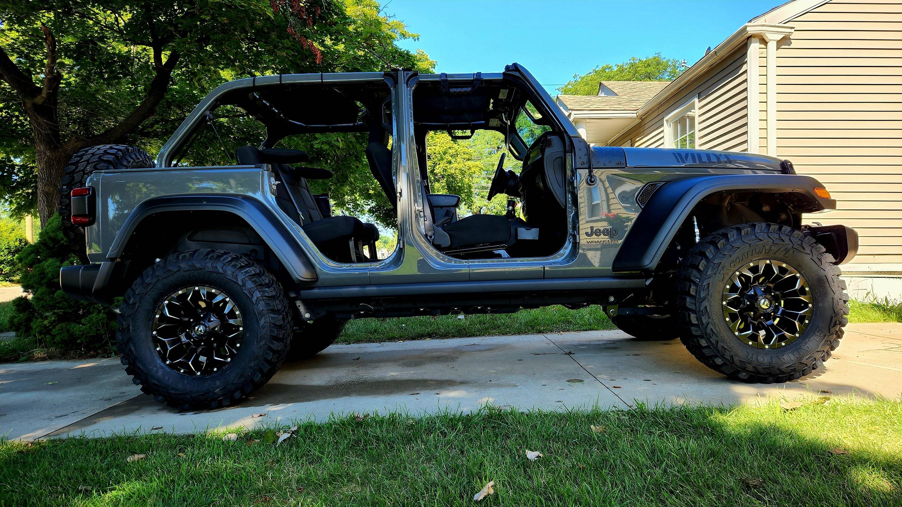 Jeep Wrangler JL Jeep Graphic Studio 20220811_101000