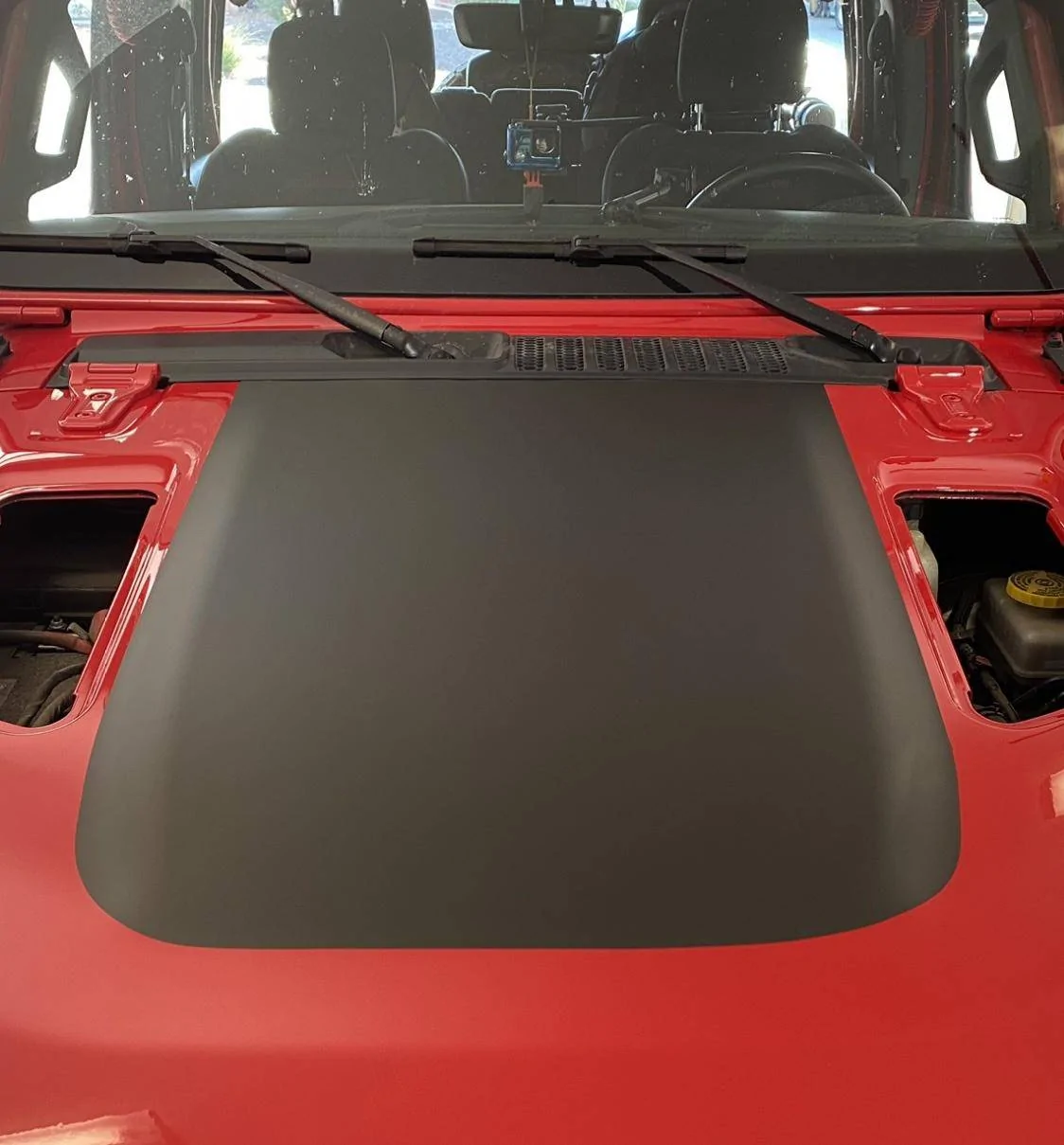 Jeep Wrangler JL Removing windshield tie-down bumpers sFaScWB