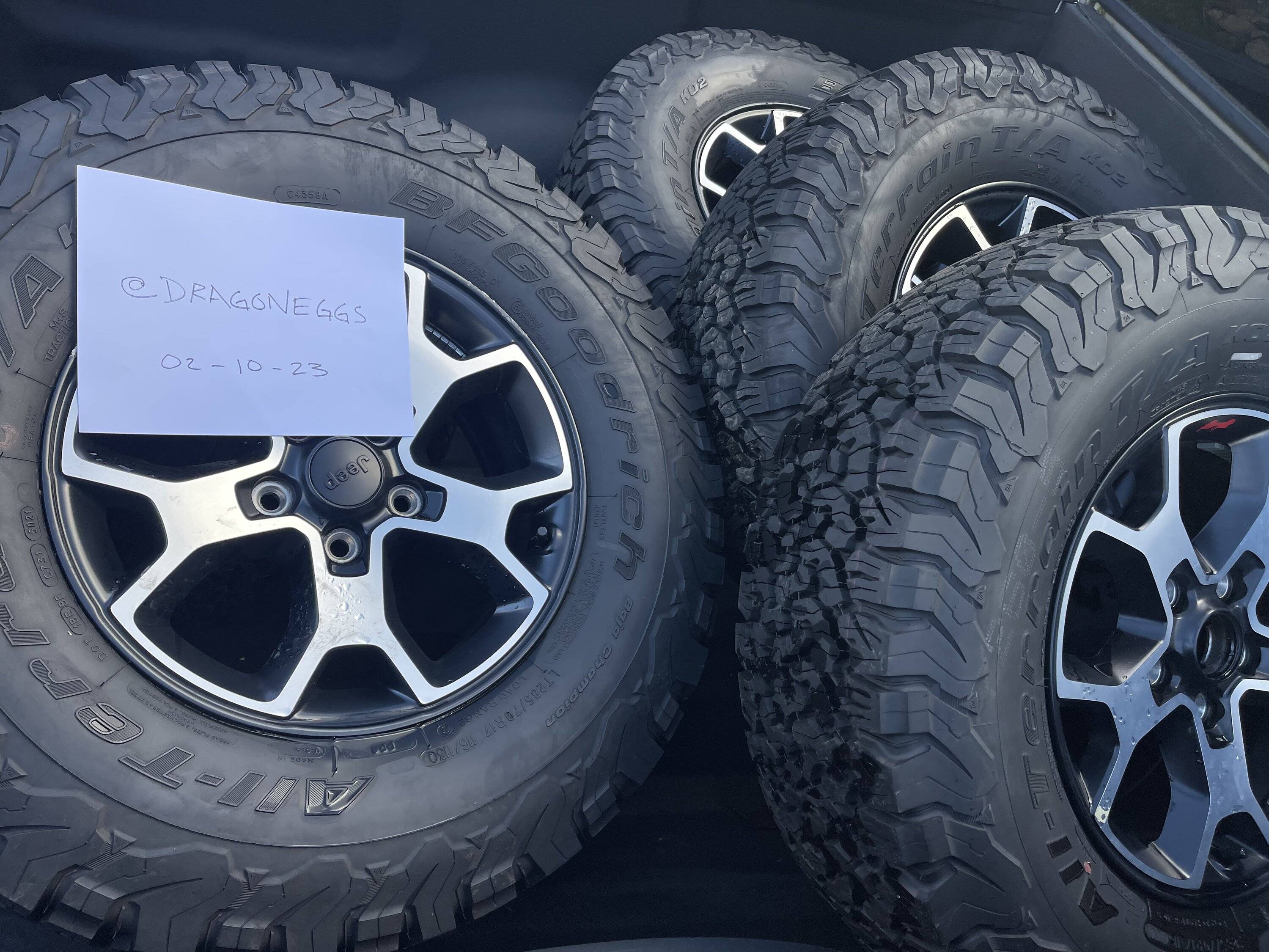 Jeep Wrangler JL Rubicon takeoffs - w/TPMS $1100 62032BAF-D577-4AFE-919F-EC8FBAD381D7