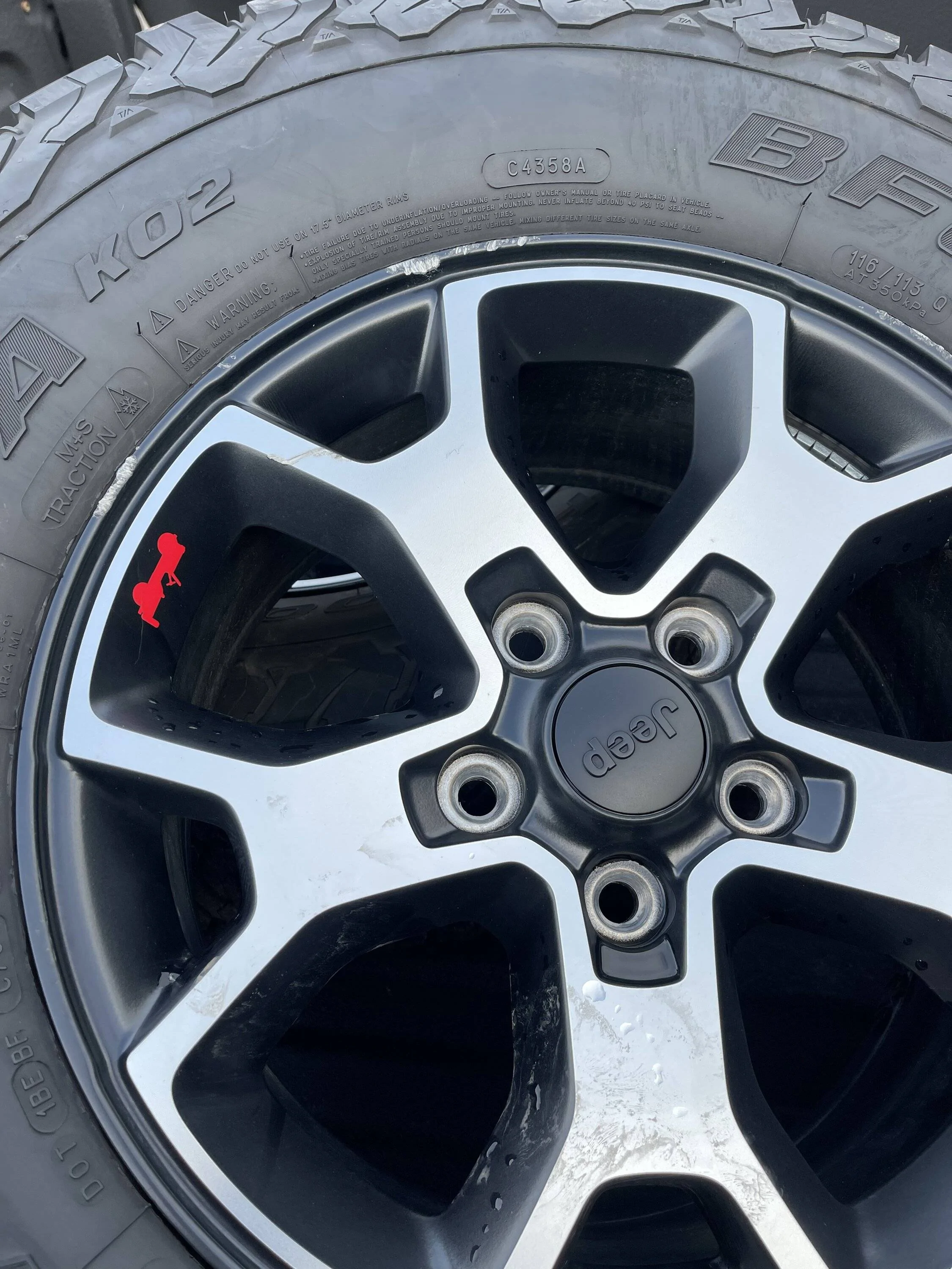 Jeep Wrangler JL Rubicon takeoffs - w/TPMS $1100 9E71094B-B16D-4557-83F5-2133093CA7B9
