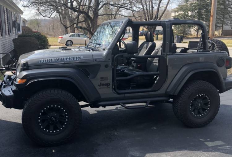 Jeep Wrangler JL 2 Door JL Sport ONLY - Let's see them! 099A2701-A44F-40AD-81E0-8D6AD328660B