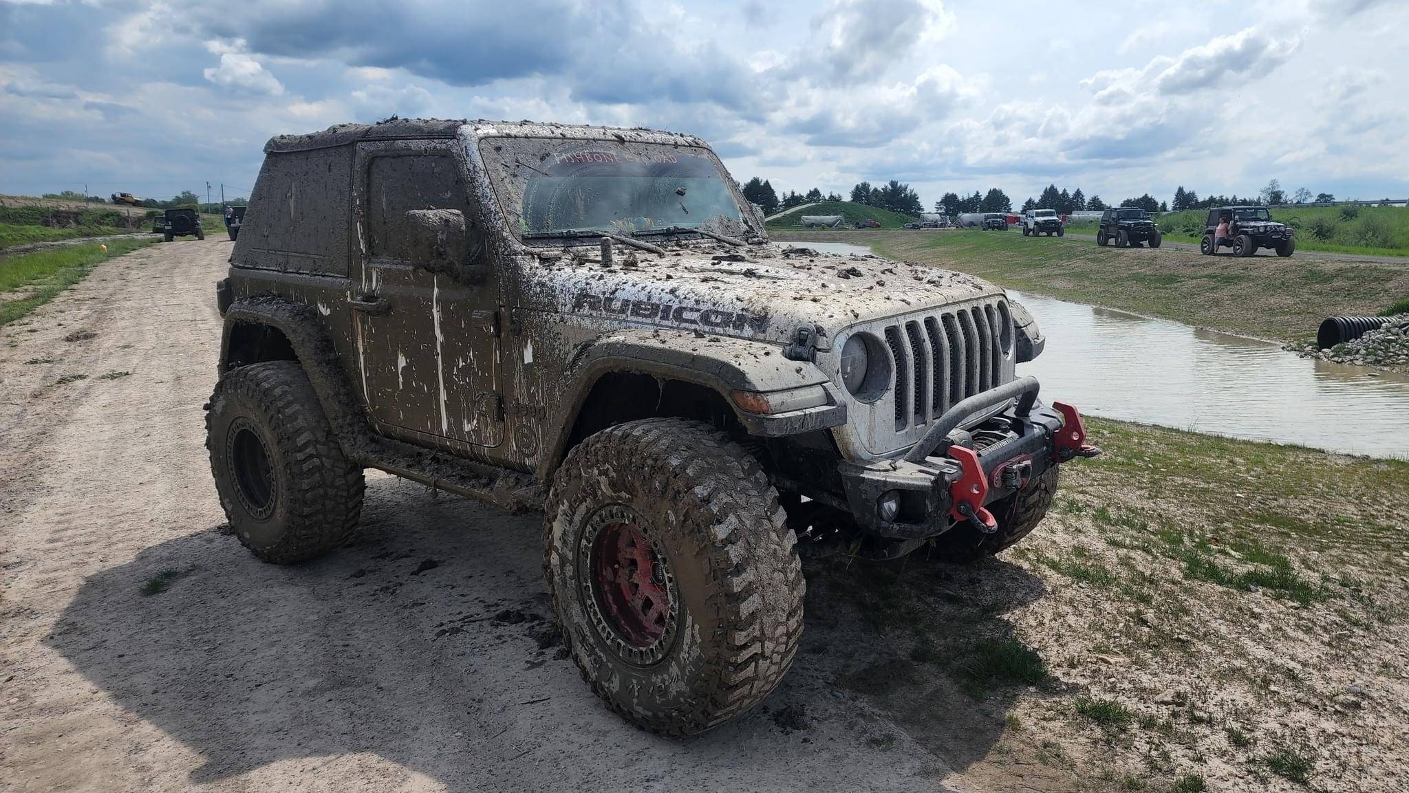 Jeep Wrangler JL 2dr v 4dr rubicon v  gladiator 9CE1738B-8897-4F1B-A359-D271508C7C48