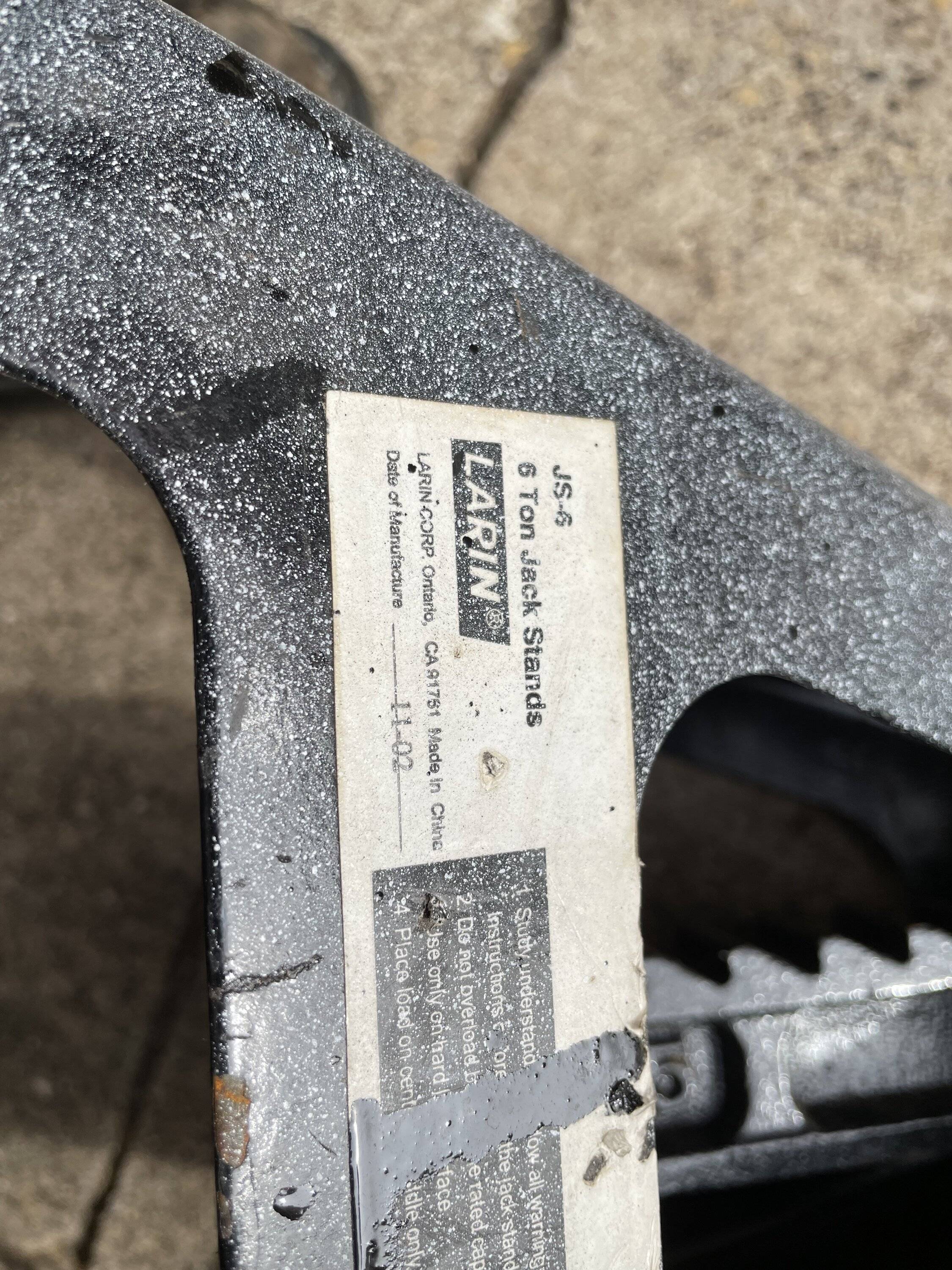 Jeep Wrangler JL Had a jack stand collapse today. 40DA3CF9-5383-43AD-BE22-DF739C1404C5